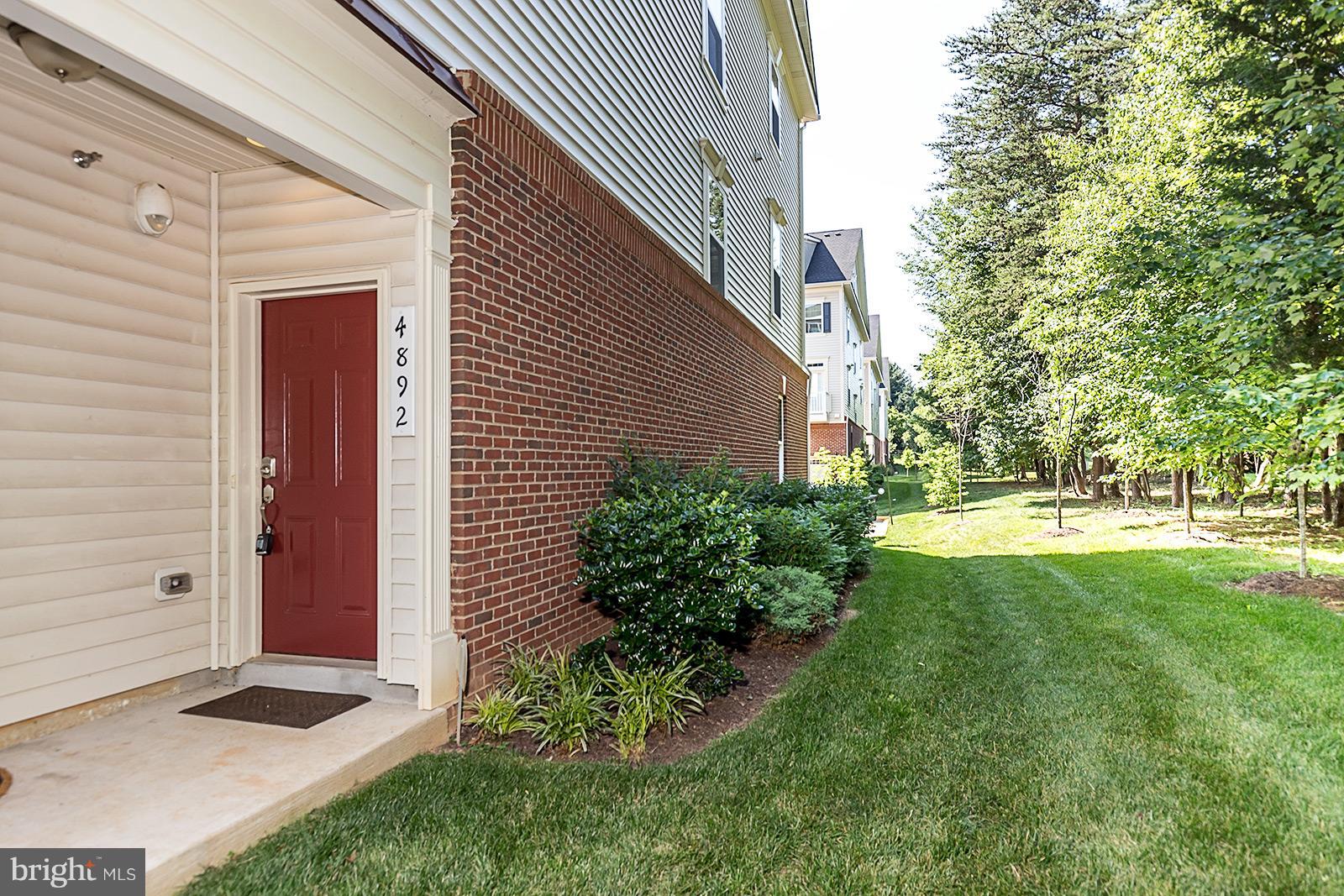 DANE RIDGE CONDO - Residential Lease