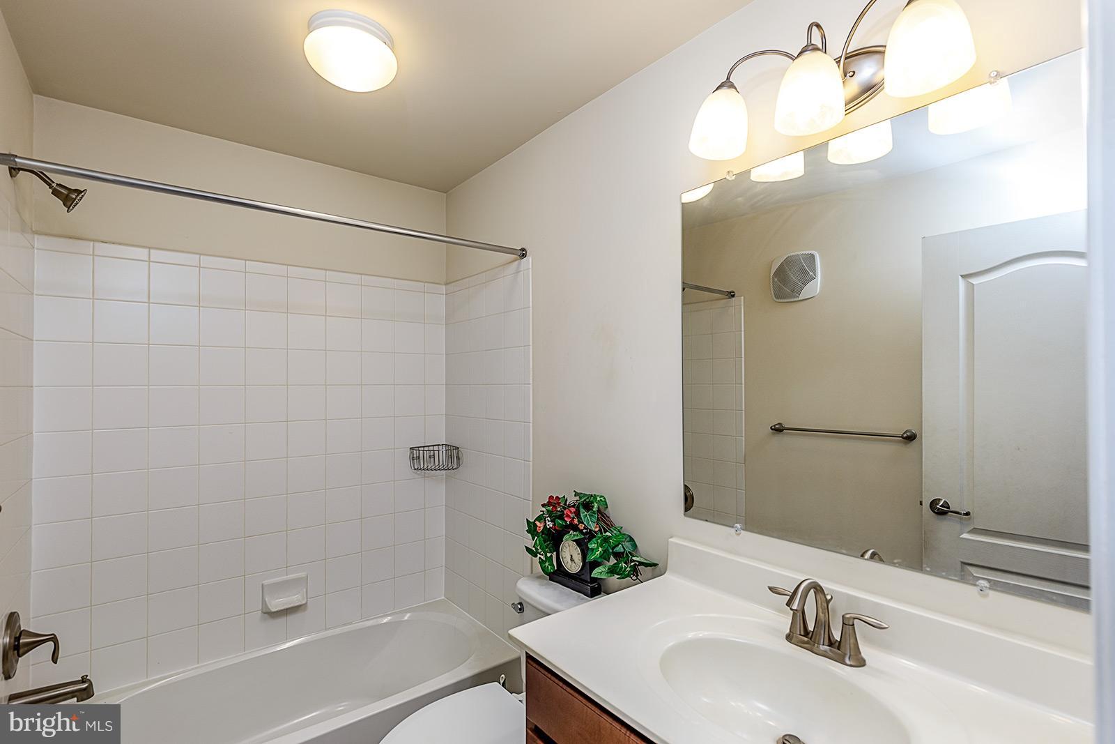 DANE RIDGE CONDO - Residential Lease