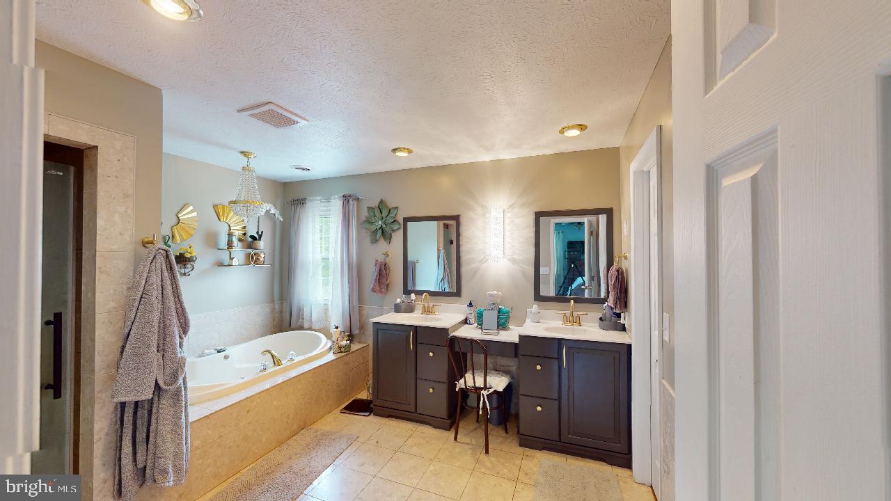 TIMBERLAKE - Residential