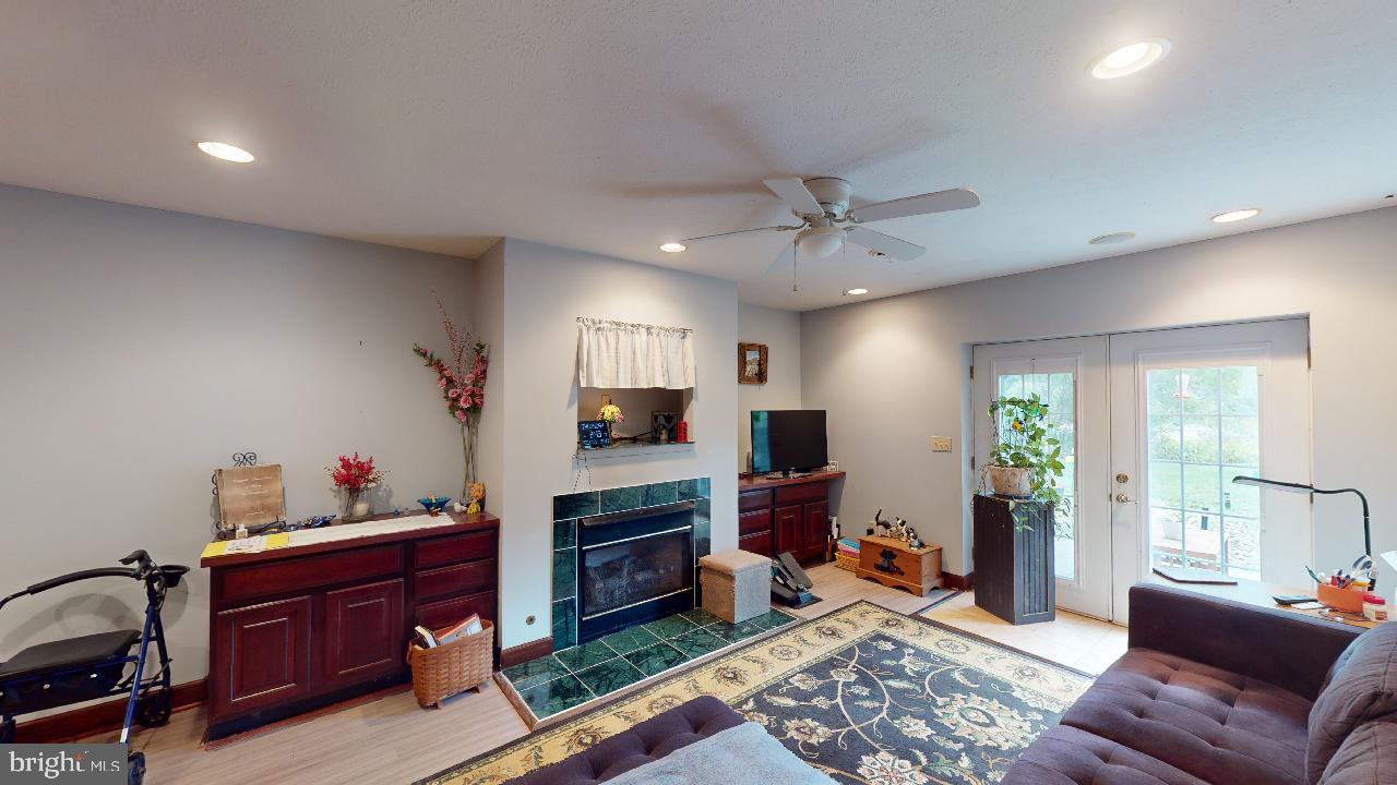 TIMBERLAKE - Residential