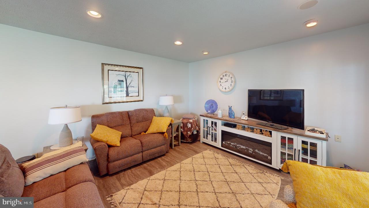 TIMBERLAKE - Residential