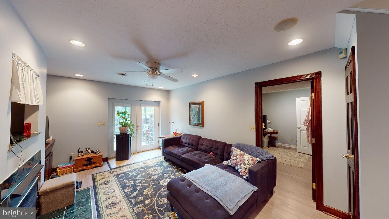 TIMBERLAKE - Residential