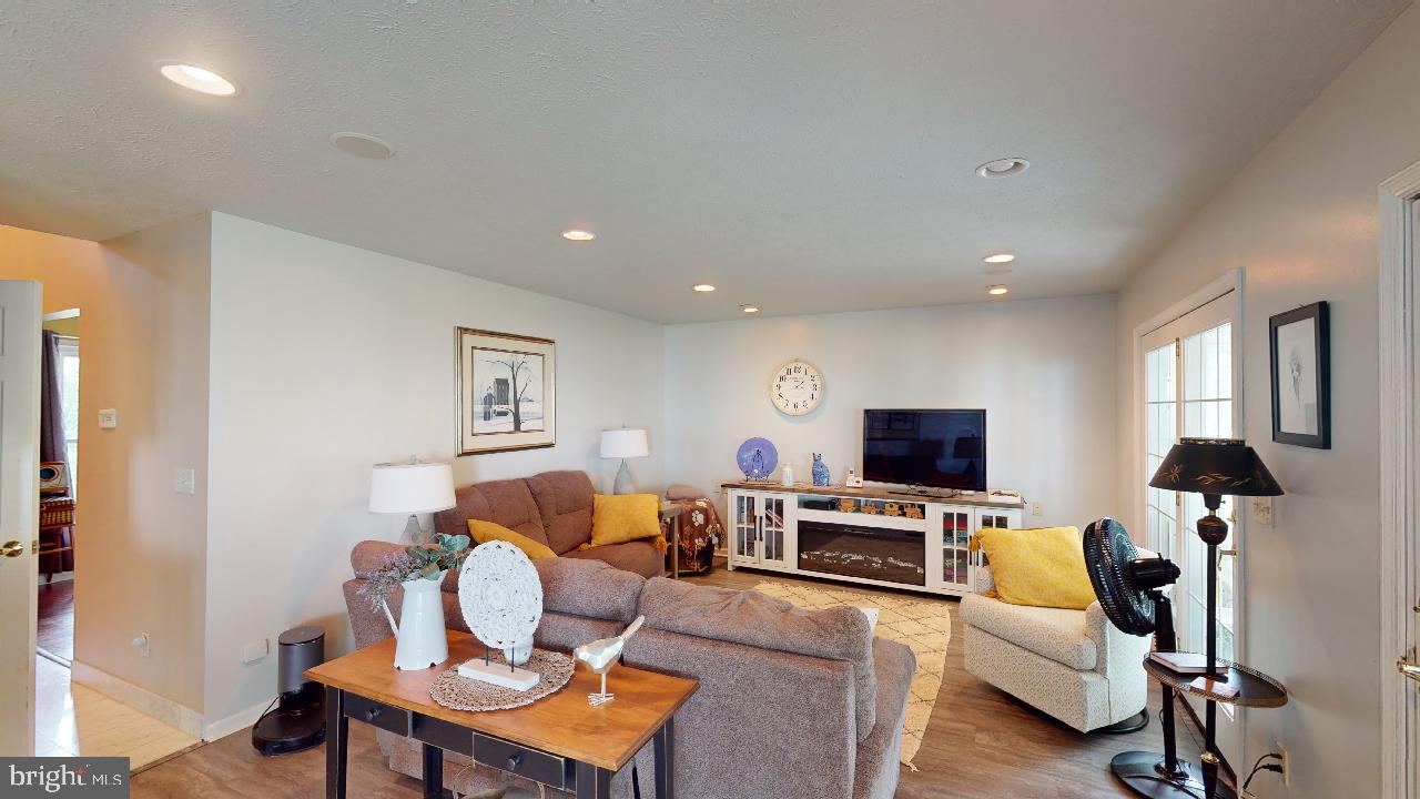 TIMBERLAKE - Residential