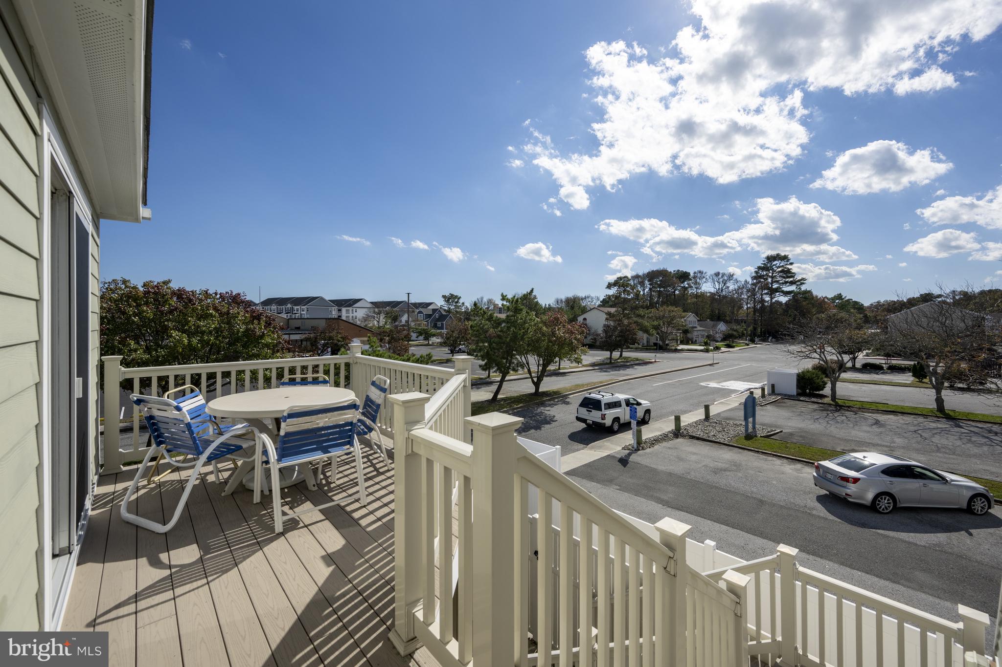 14409 LIGHTHOUSE AVENUE 11