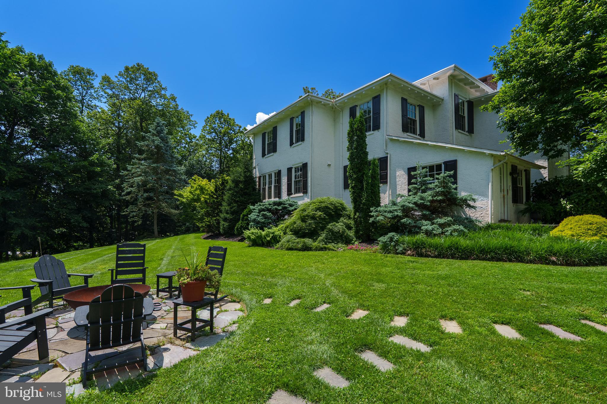 KIRKLAND MANOR - Residential