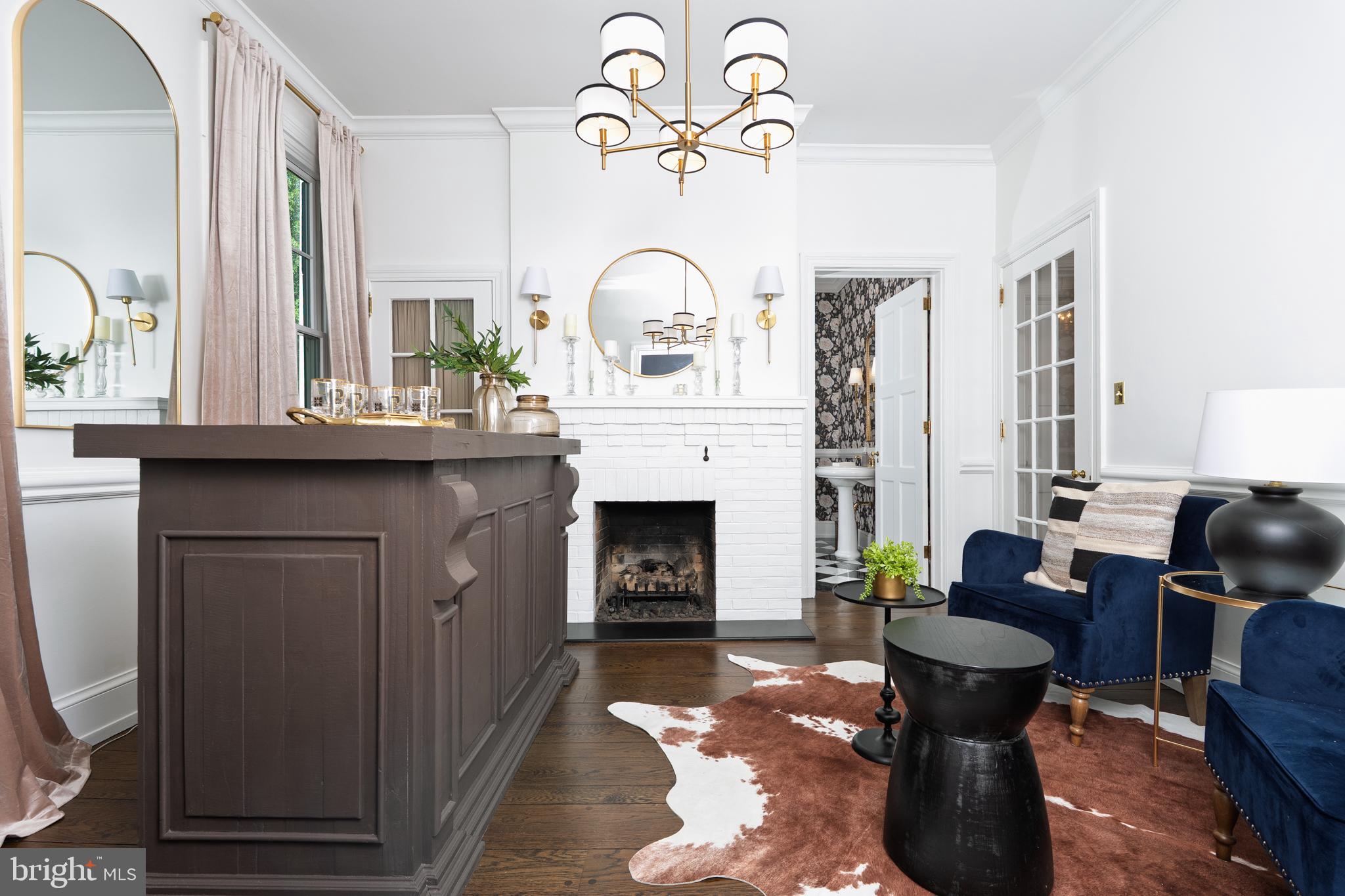 KIRKLAND MANOR - Residential