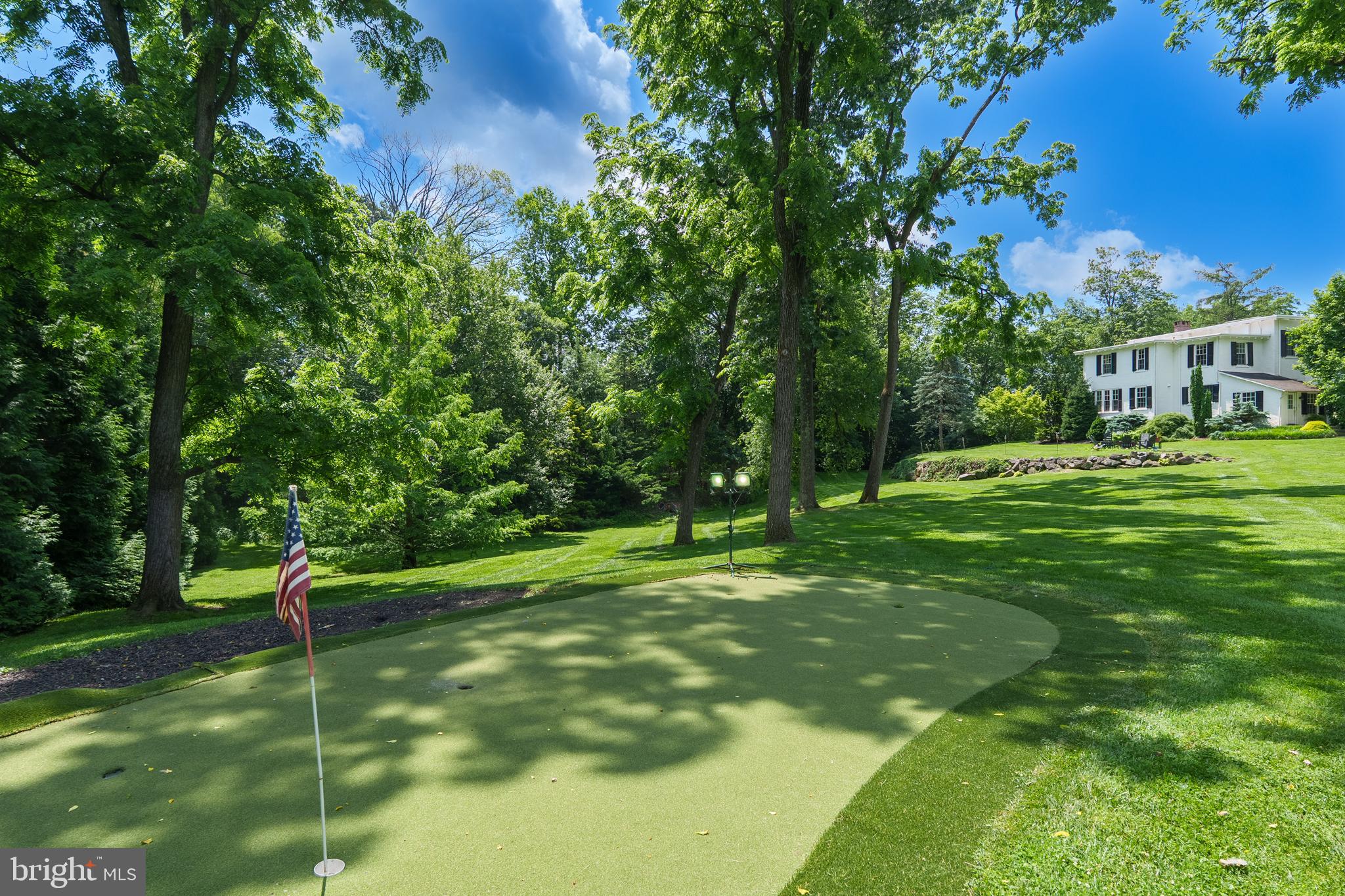 KIRKLAND MANOR - Residential