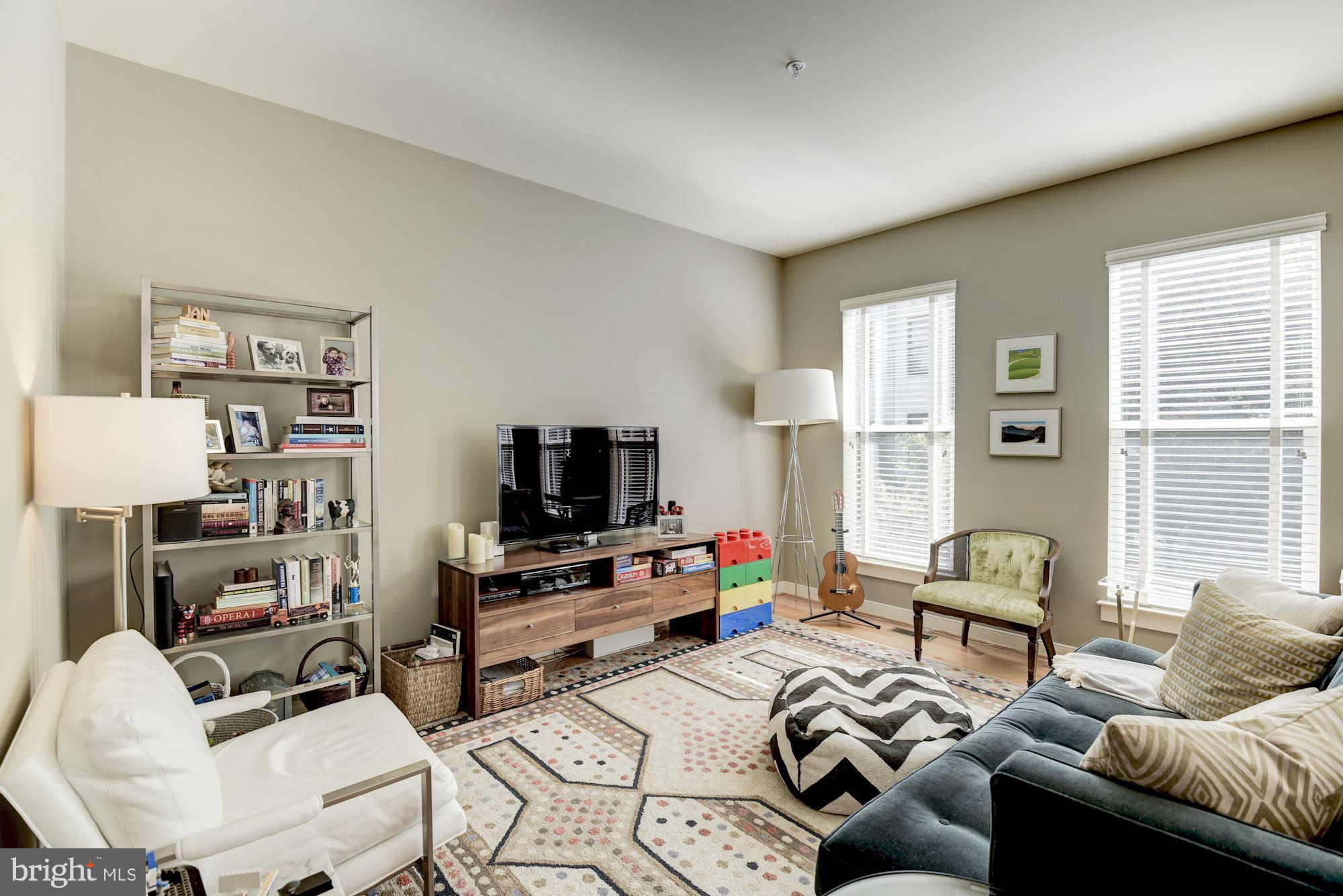 HYATTSVILLE - Residential