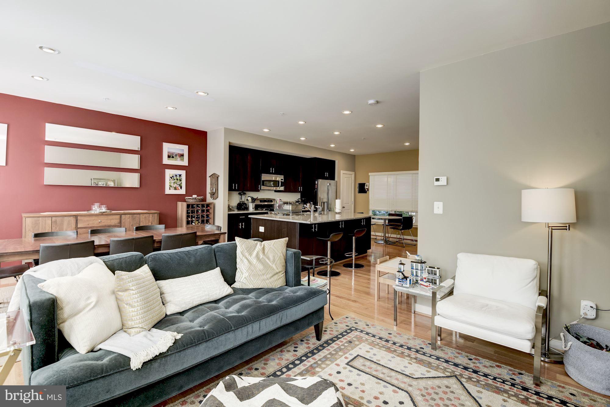 HYATTSVILLE - Residential