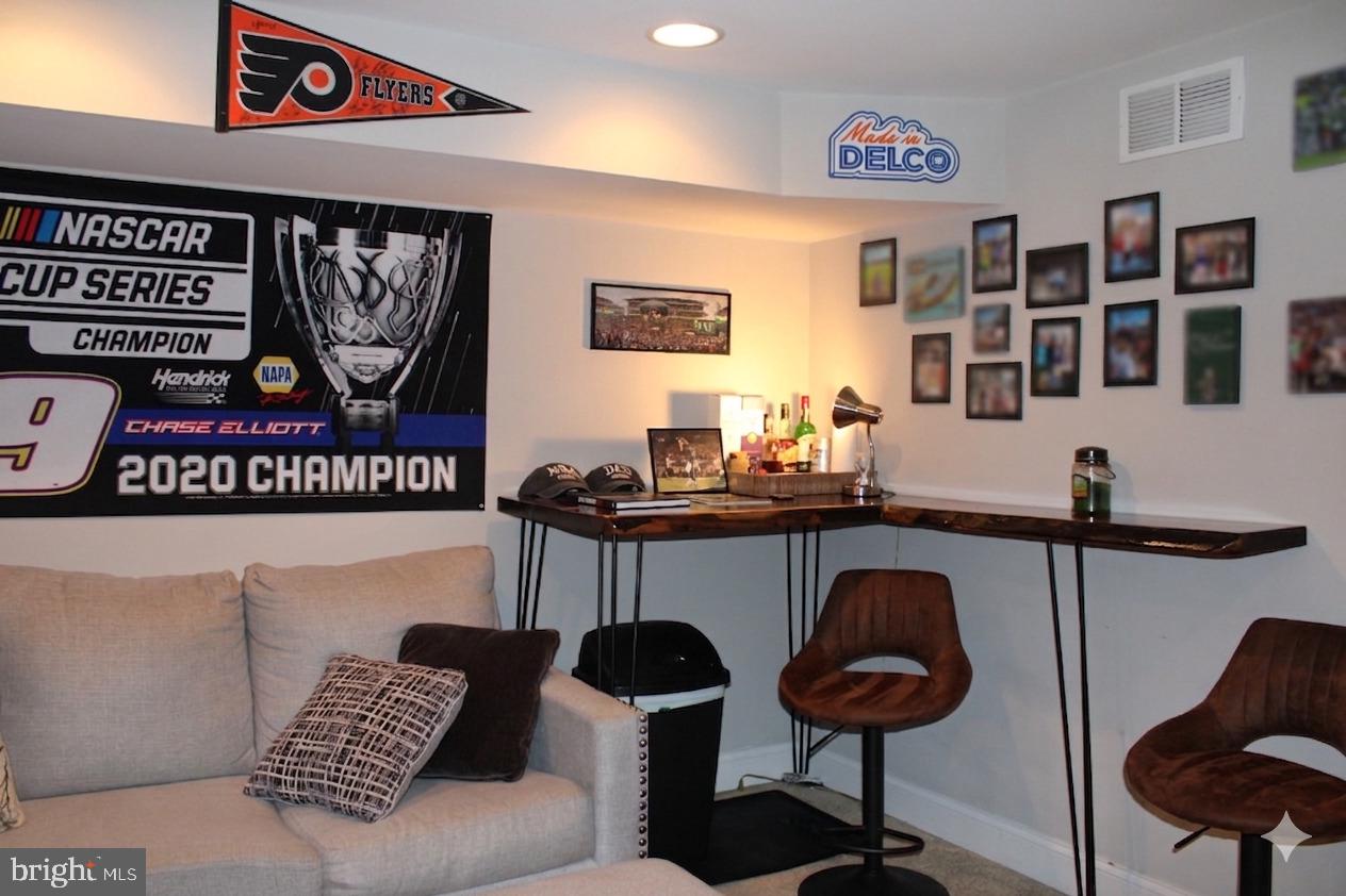 HIGHLANDTOWN - Residential