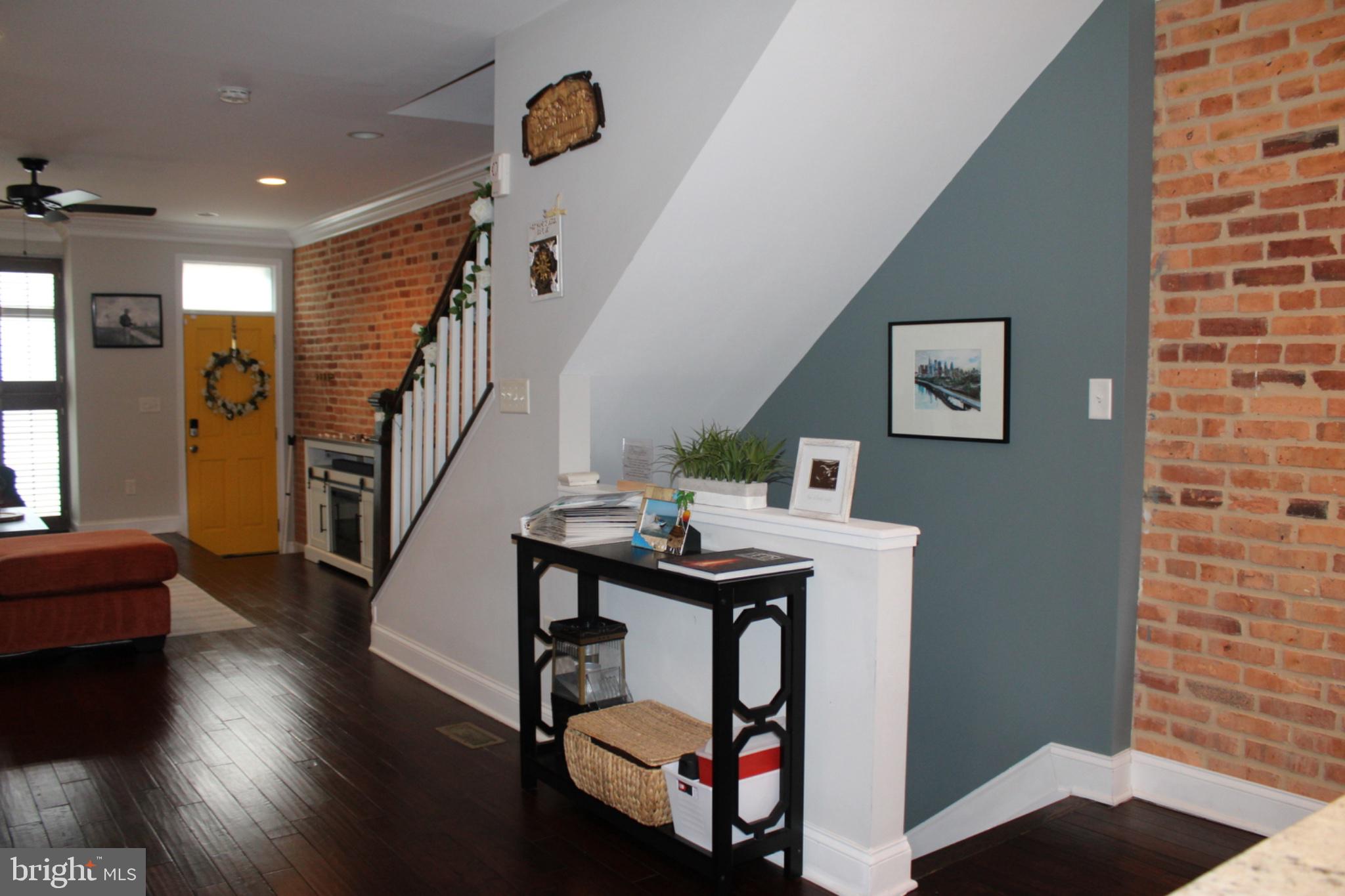 HIGHLANDTOWN - Residential