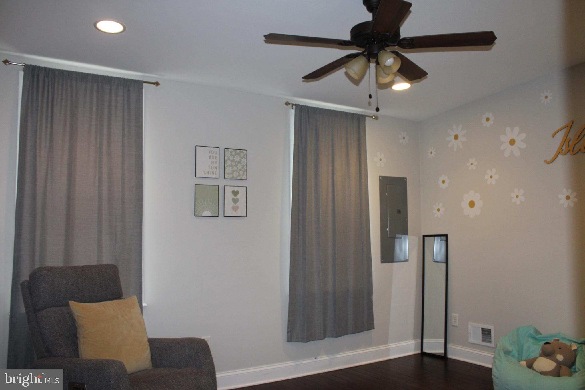 HIGHLANDTOWN - Residential
