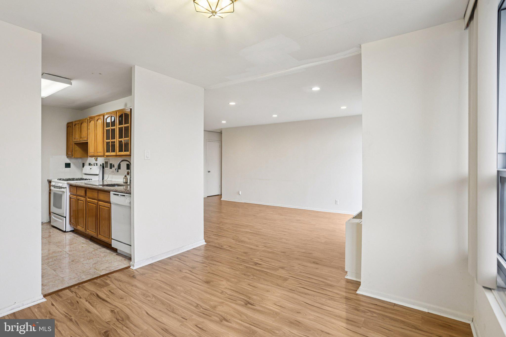 RIVER PARK - Residential