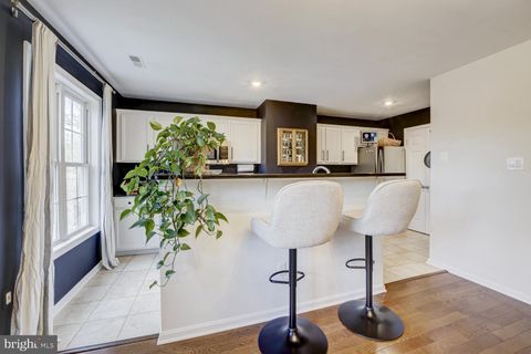 1636 S TAYLOR STREET ARLINGTON VA 22204