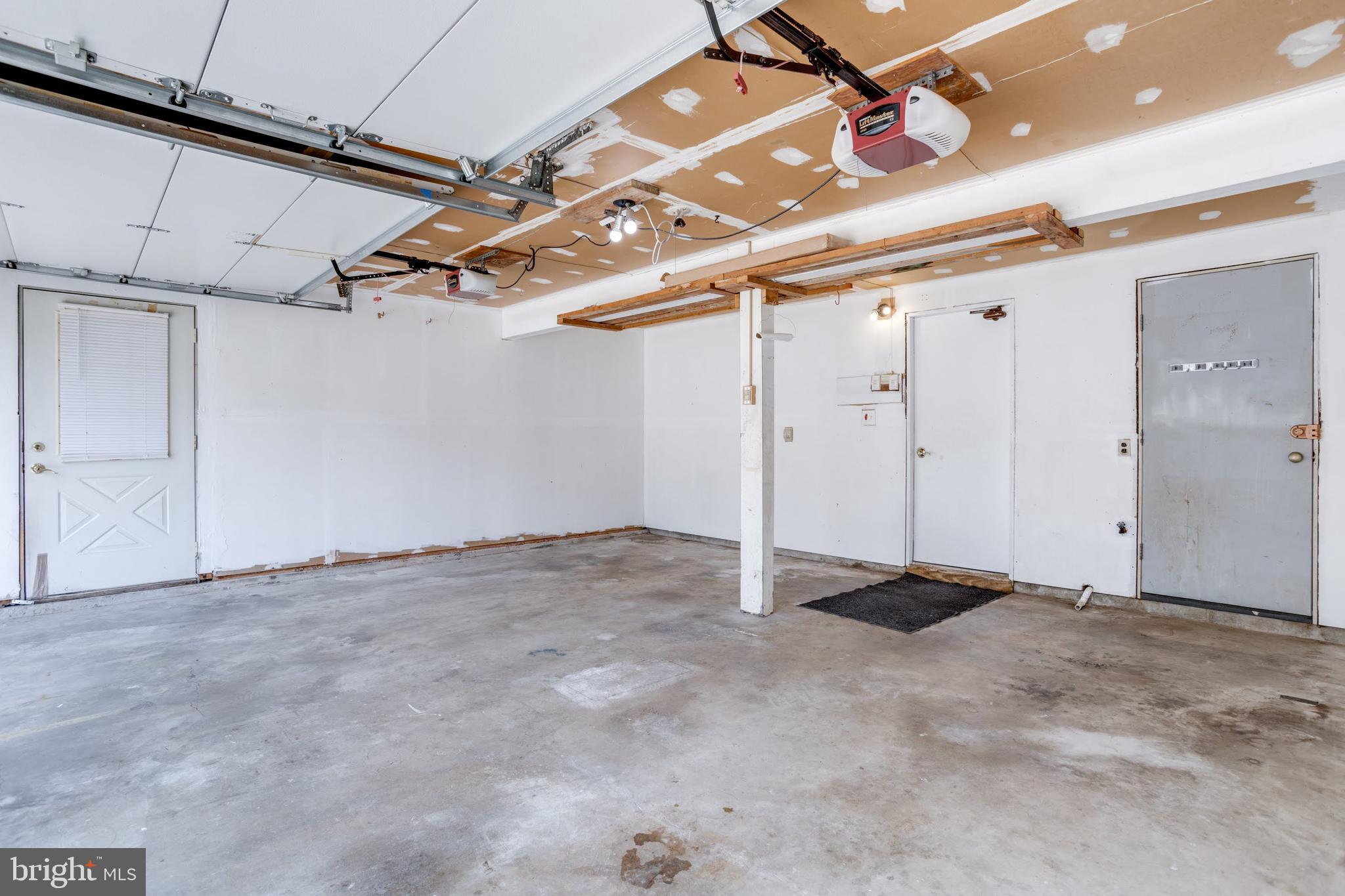 SPRING FOREST - Residential