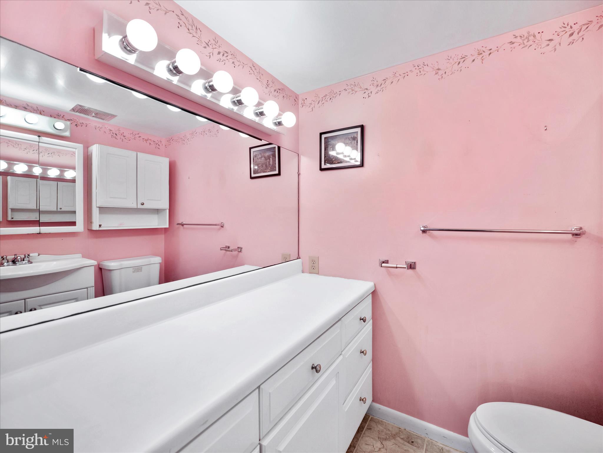 EDGEWOOD CONDOMMINIUMS - Residential