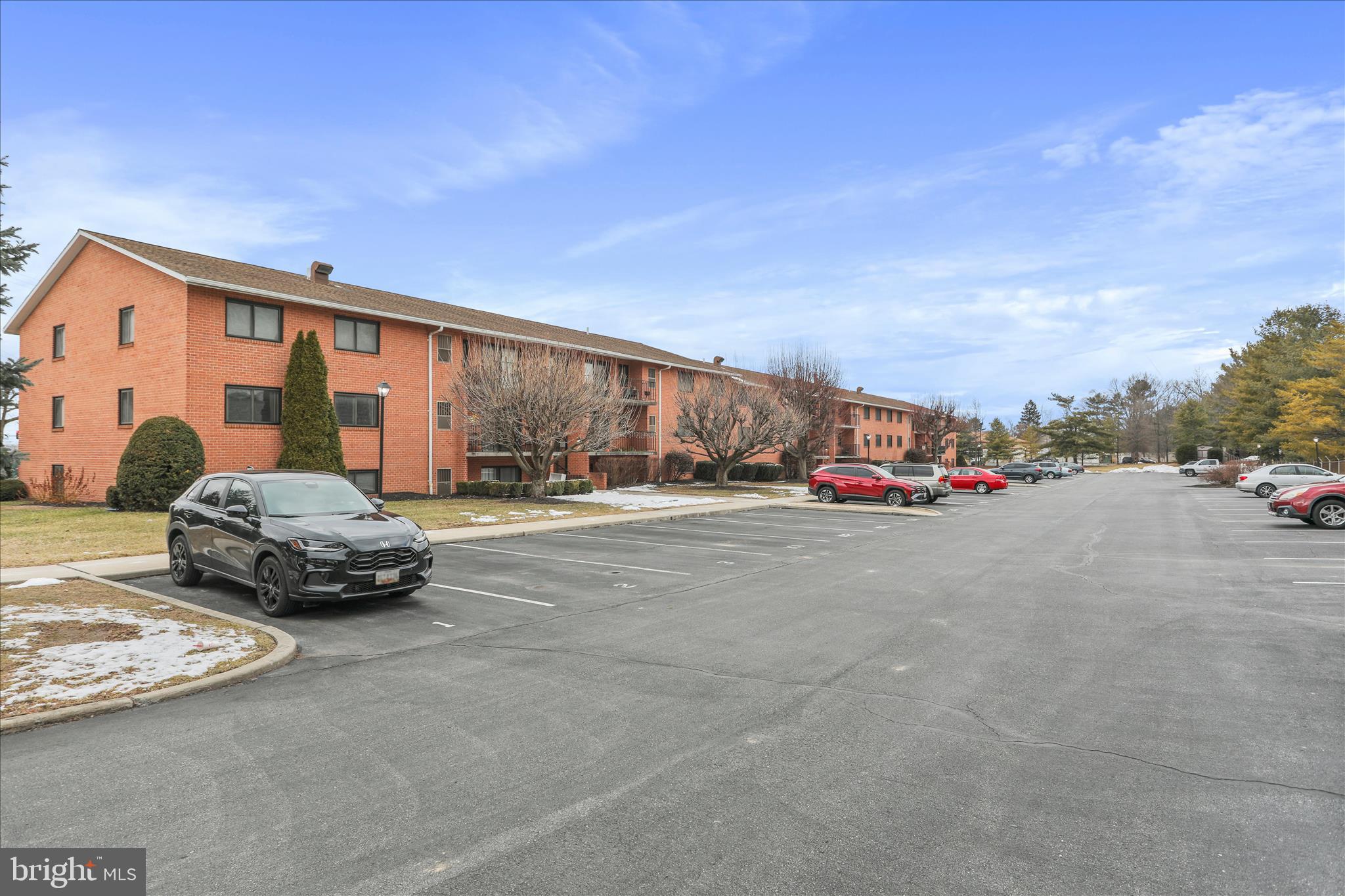 EDGEWOOD CONDOMMINIUMS - Residential