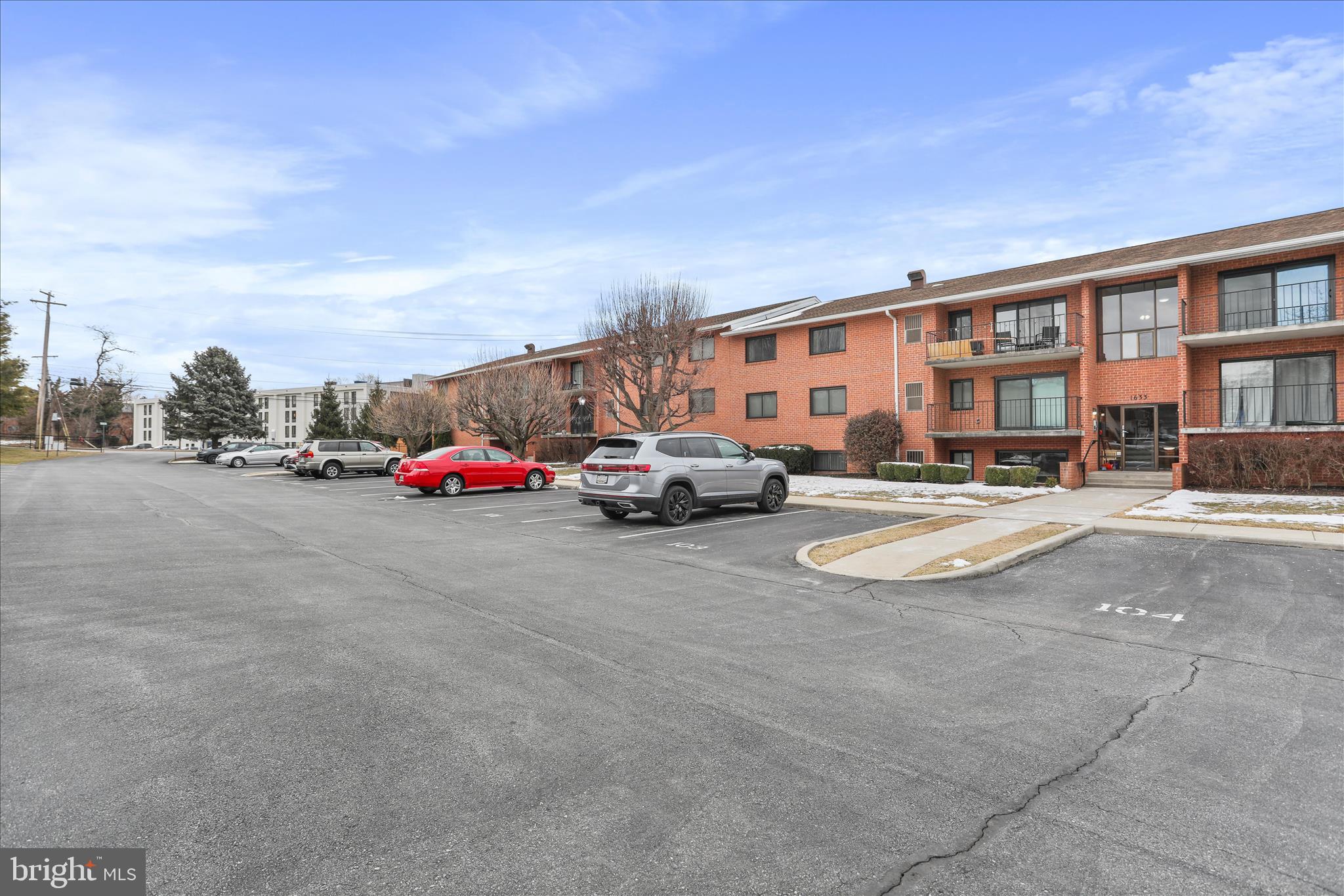 EDGEWOOD CONDOMMINIUMS - Residential