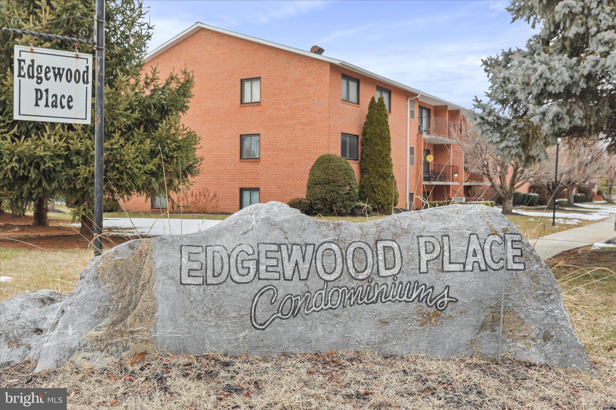 EDGEWOOD CONDOMMINIUMS - Residential