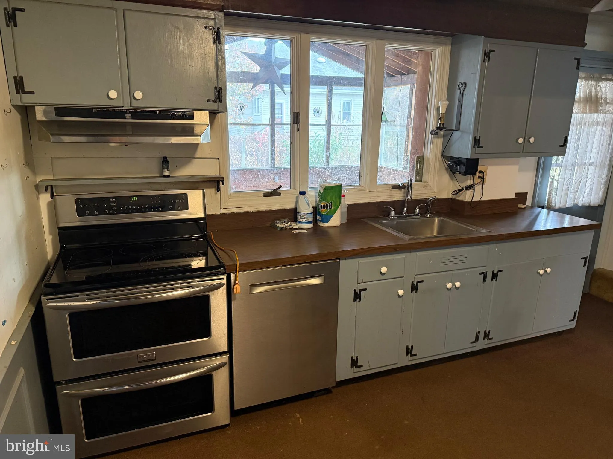 Wilmington, Delaware 19805, United States, 3 Bedrooms Bedrooms, ,2 BathroomsBathrooms,Residential,Coming Soon,236174