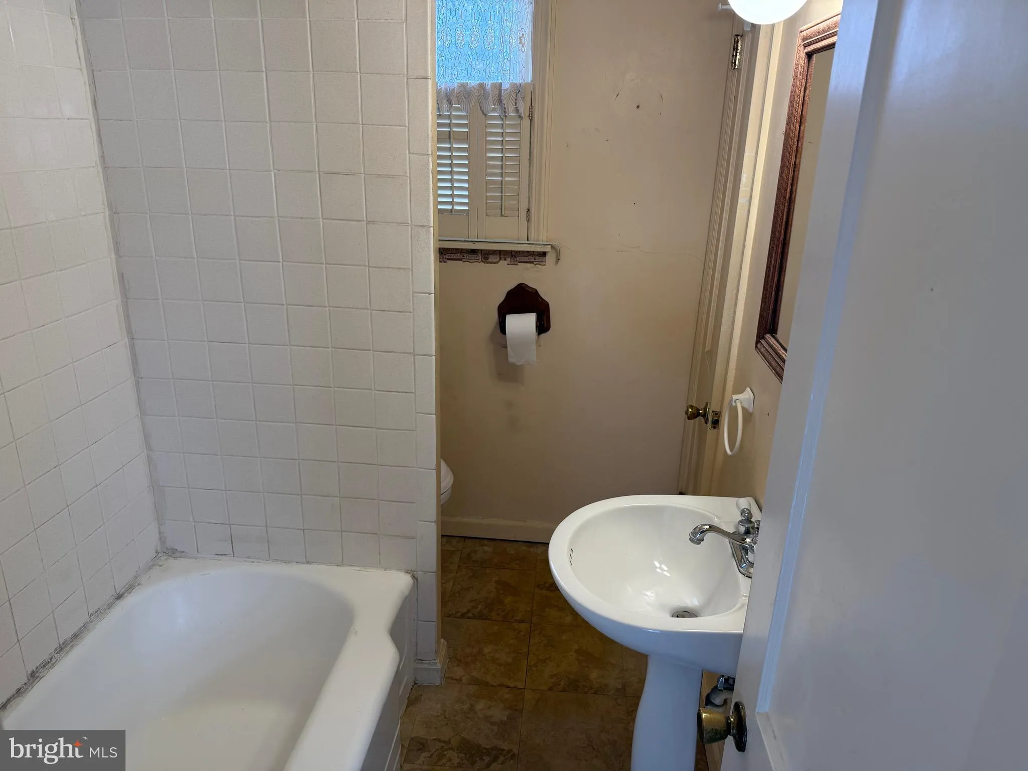 Wilmington, Delaware 19805, United States, 3 Bedrooms Bedrooms, ,2 BathroomsBathrooms,Residential,Coming Soon,236174