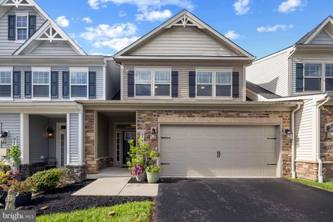 9738 KNOWLEDGE DRIVE LAUREL MD 20723