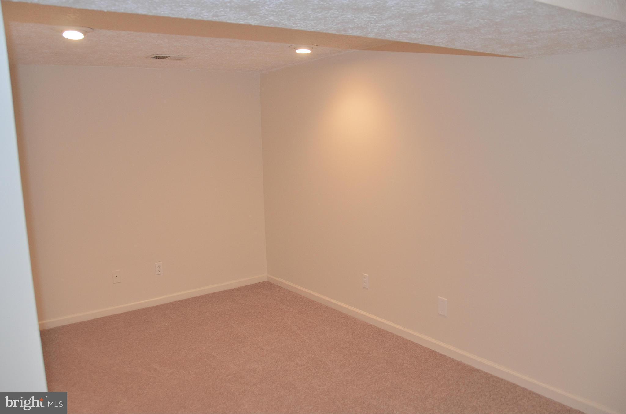 MAGOTHY ESTATES - Residential