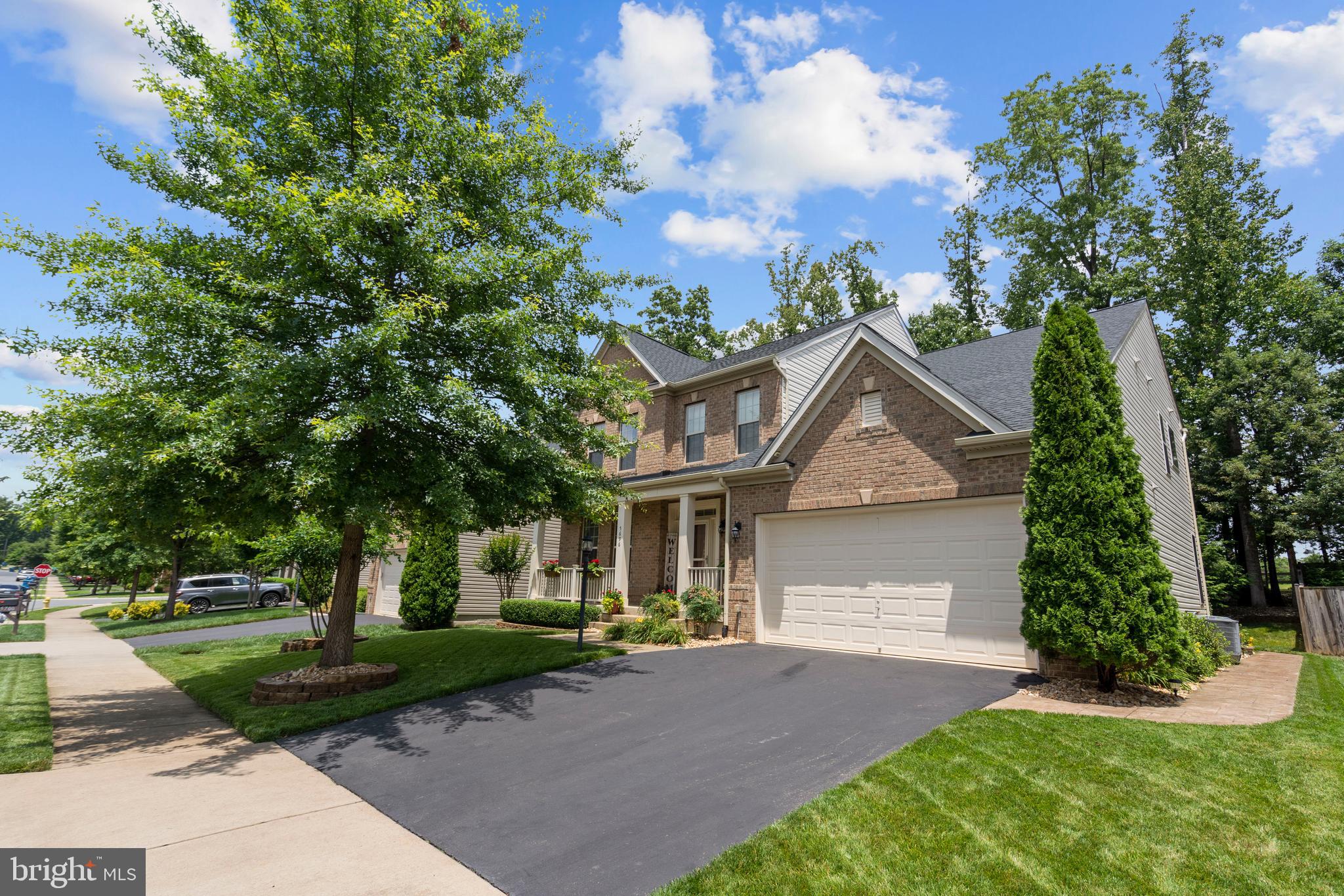 5696 LIBERTY MANOR CIRCLE