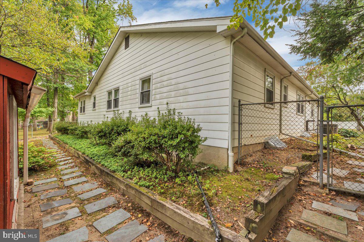 417 MONMOUTH DRIVE