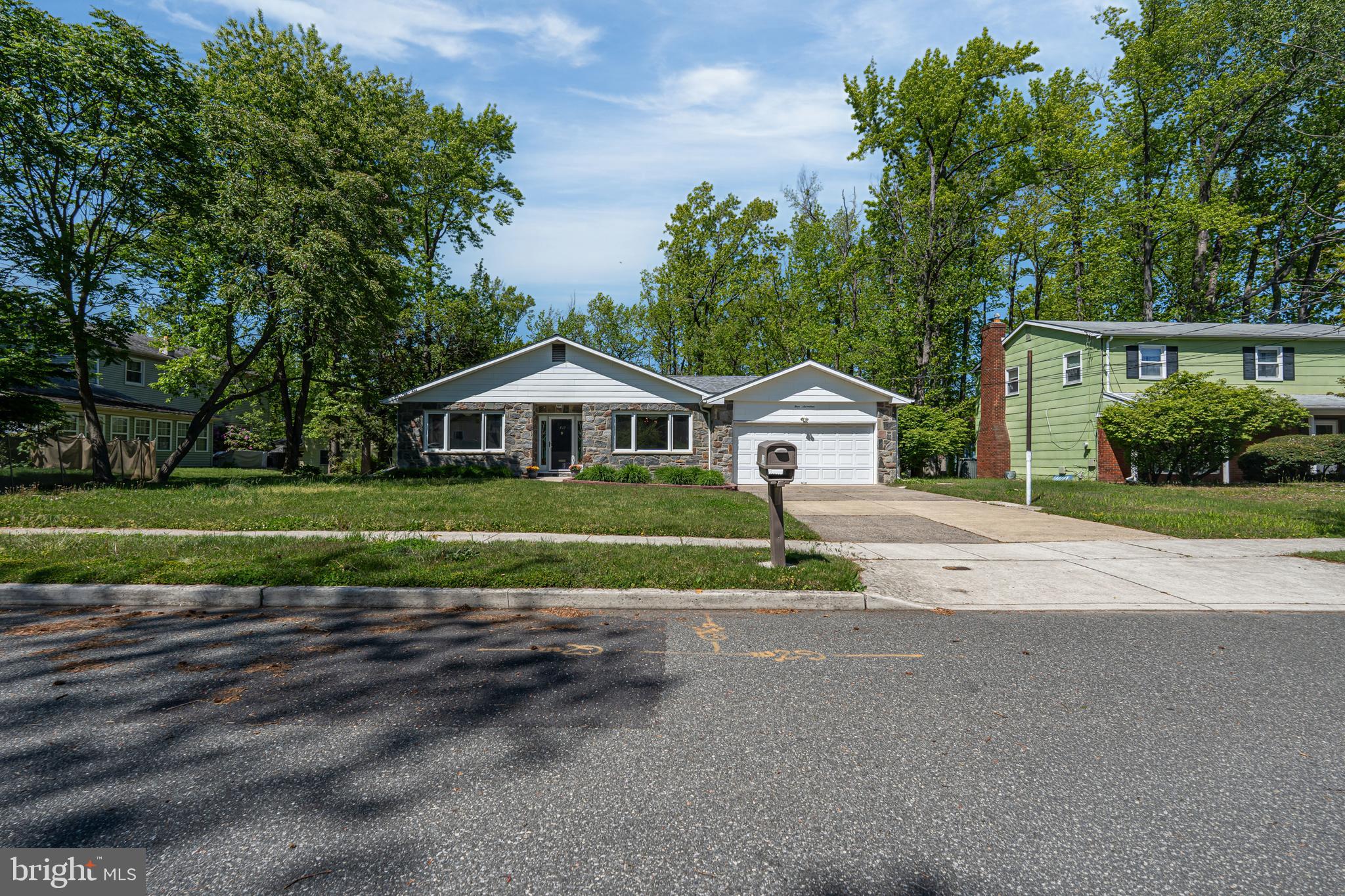 417 MONMOUTH DRIVE