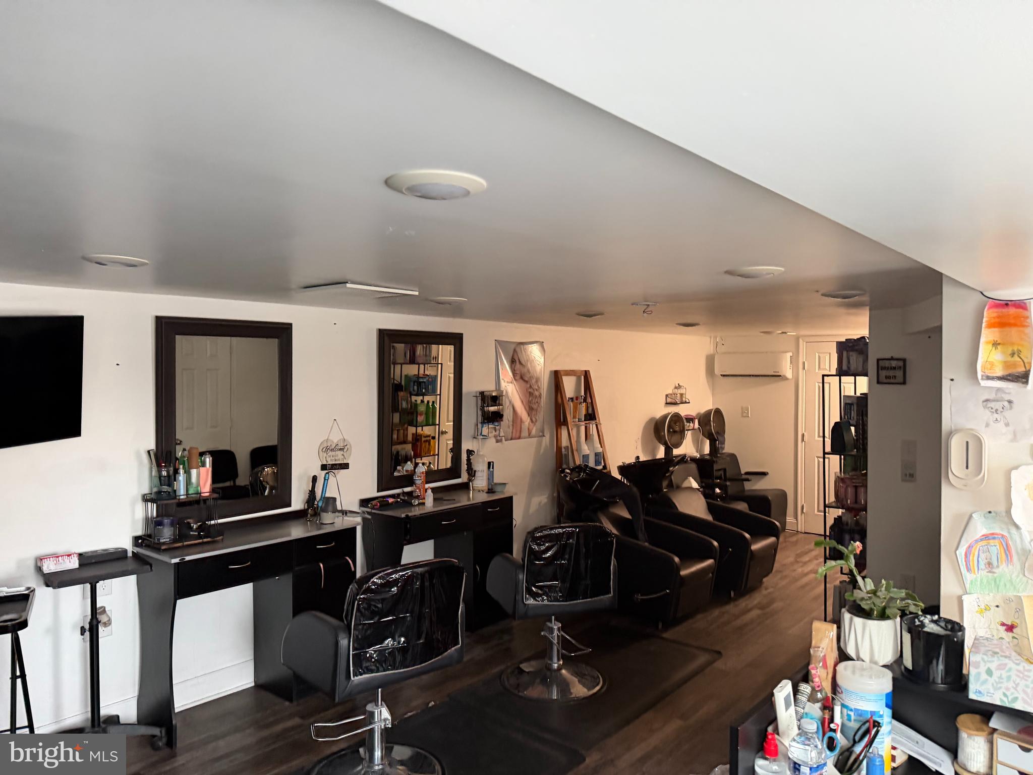 MAYFAIR - Residential