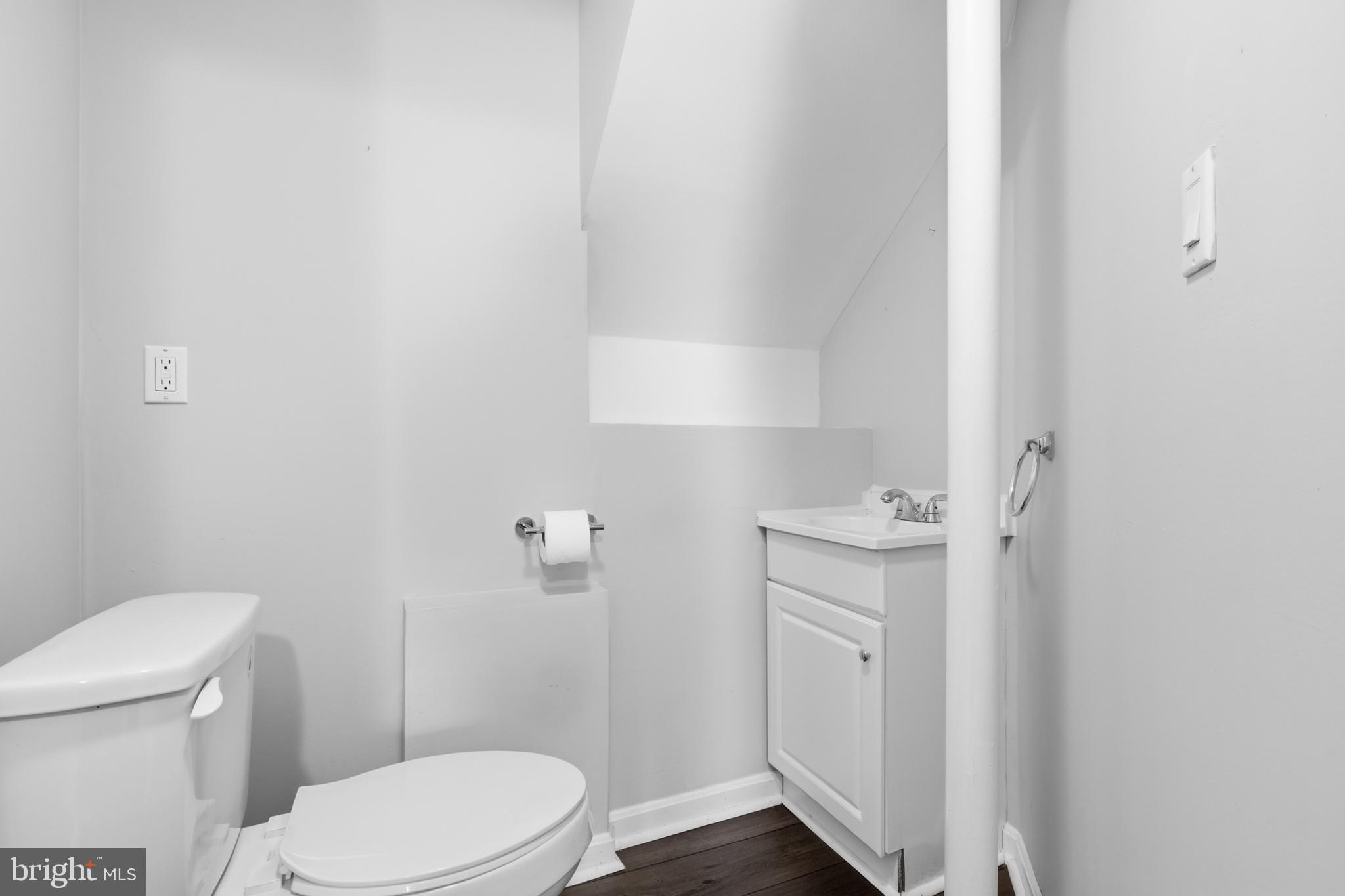 WOODSIDE STATION - Residential