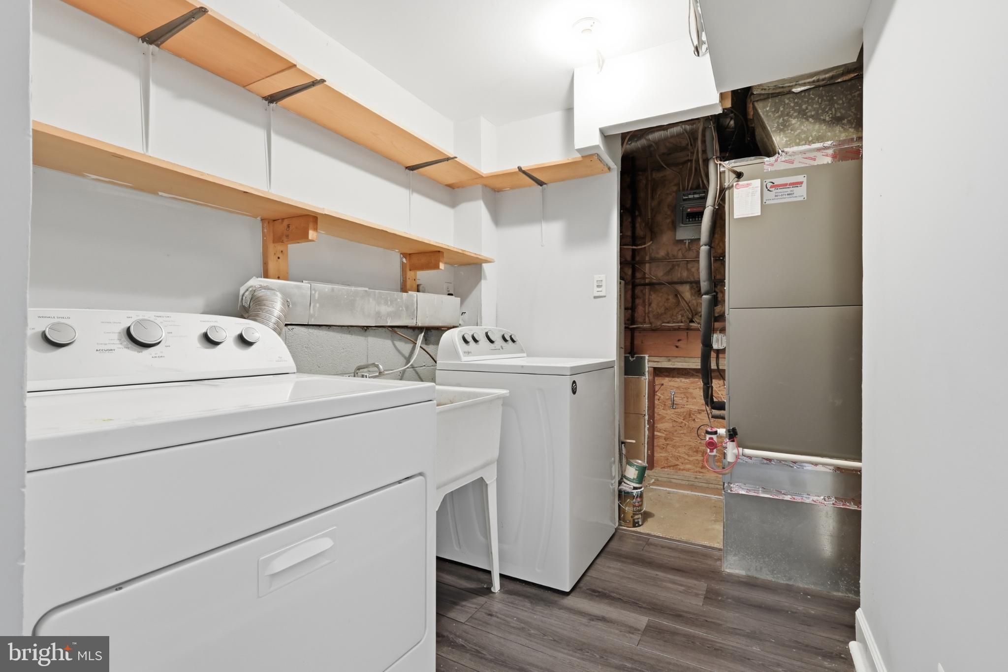 WOODSIDE STATION - Residential