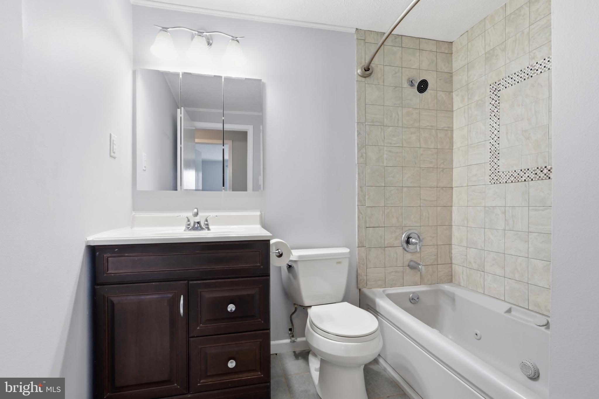 WOODSIDE STATION - Residential