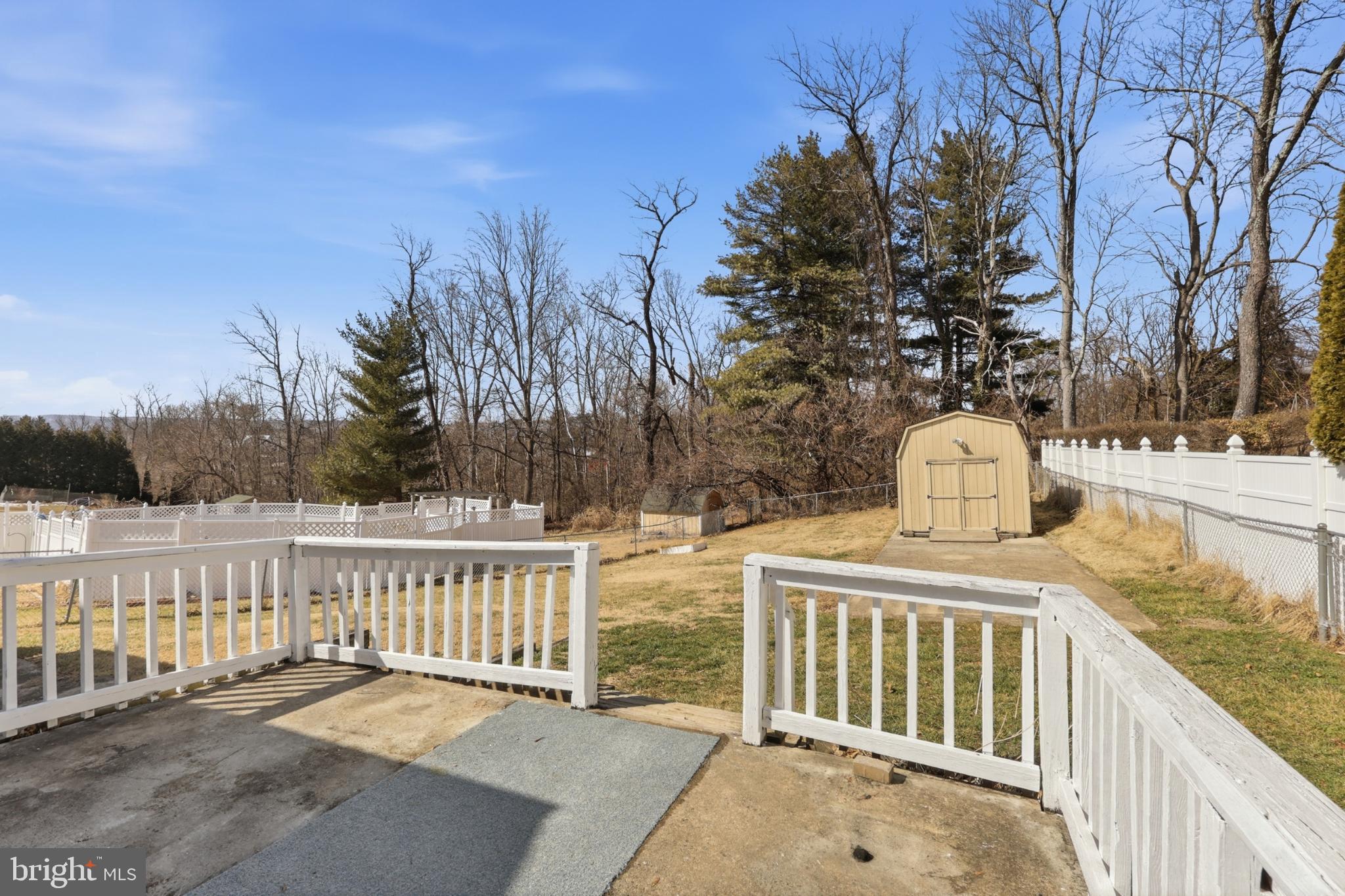 WOODSIDE STATION - Residential