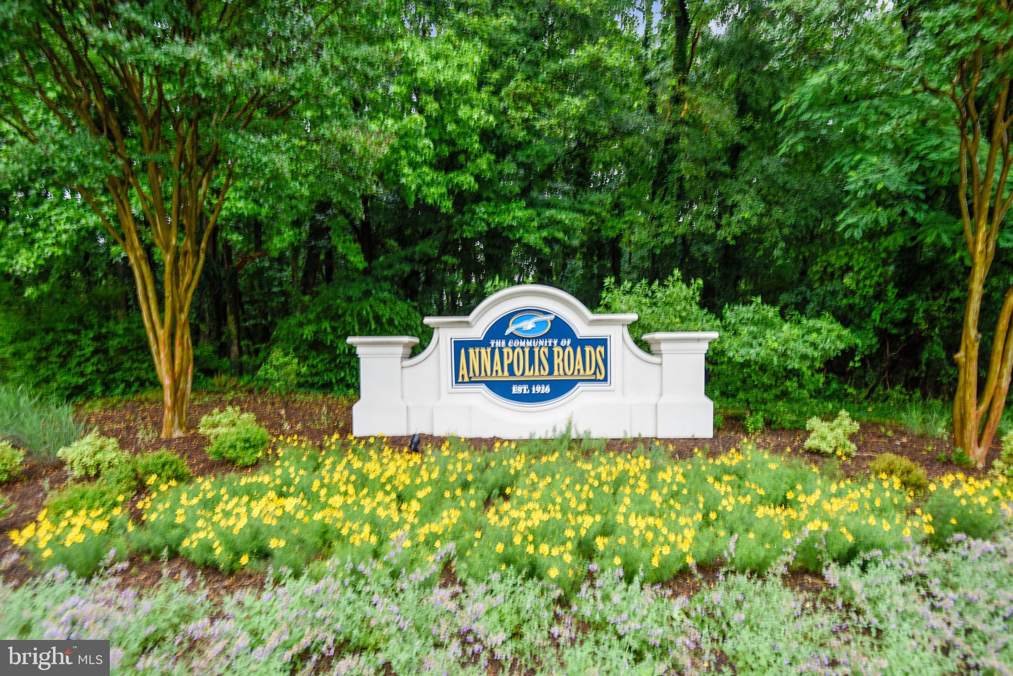 ANNAPOLIS ROADS - Residential