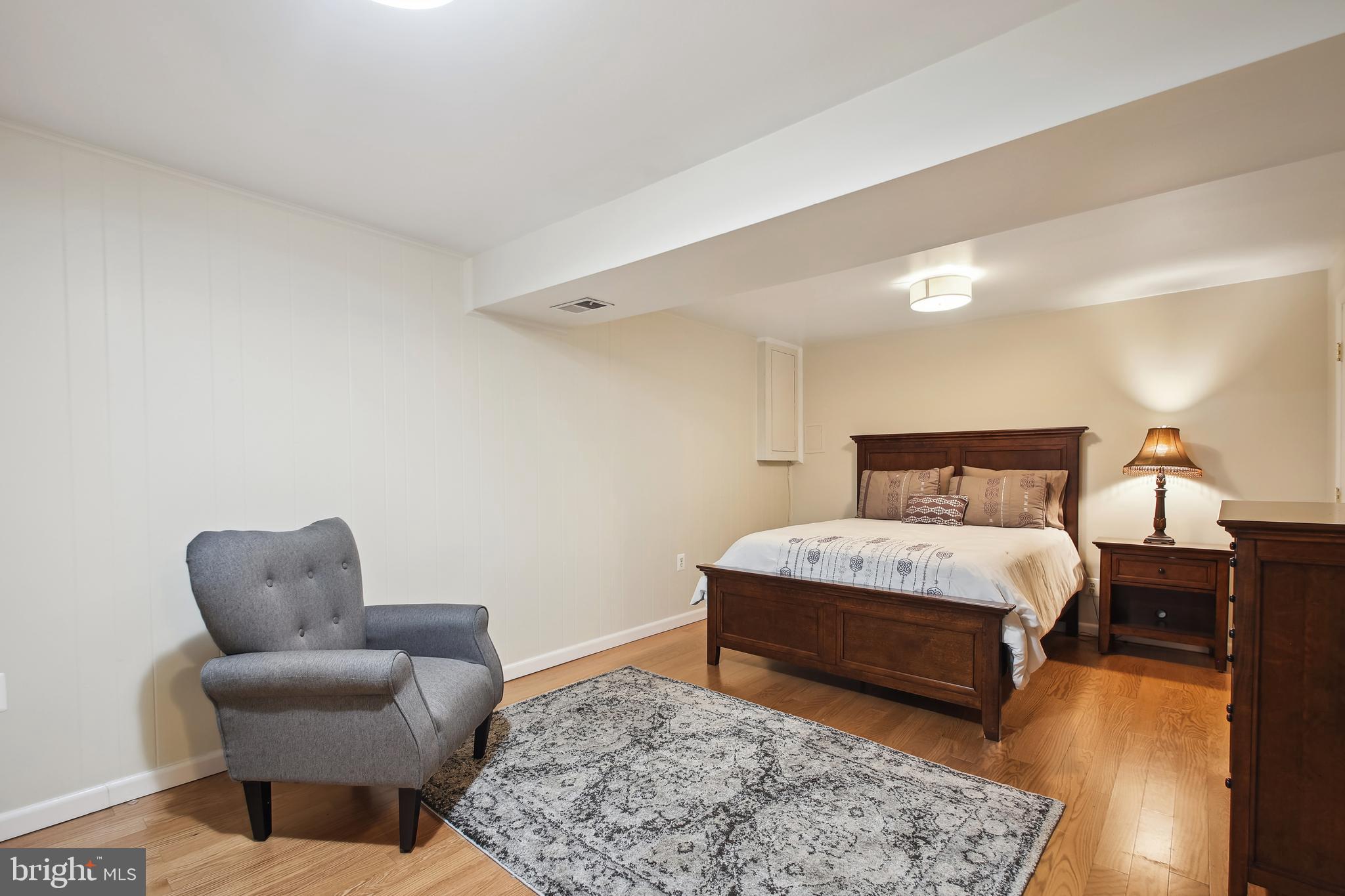 ANNAPOLIS ROADS - Residential