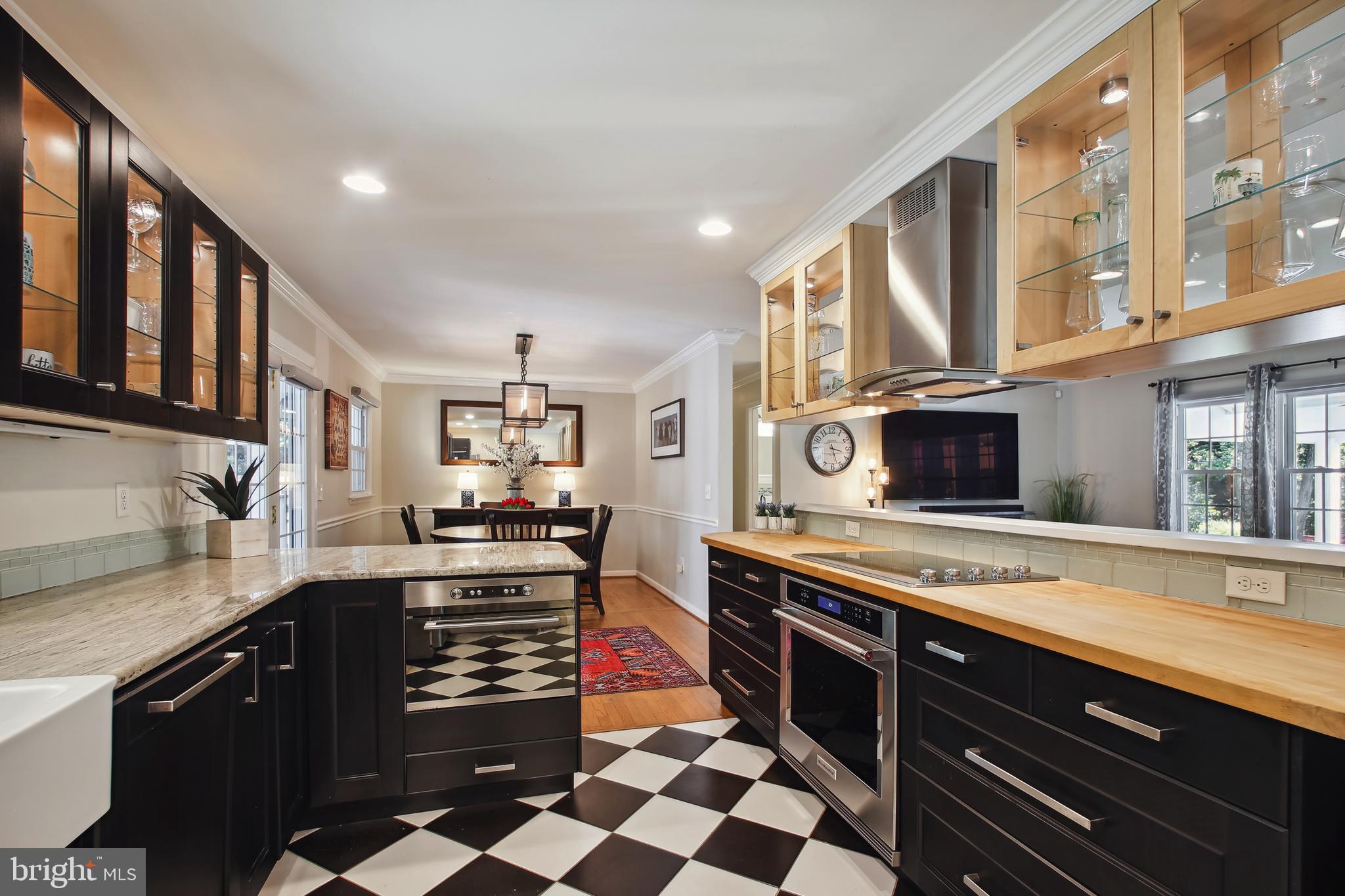 ANNAPOLIS ROADS - Residential