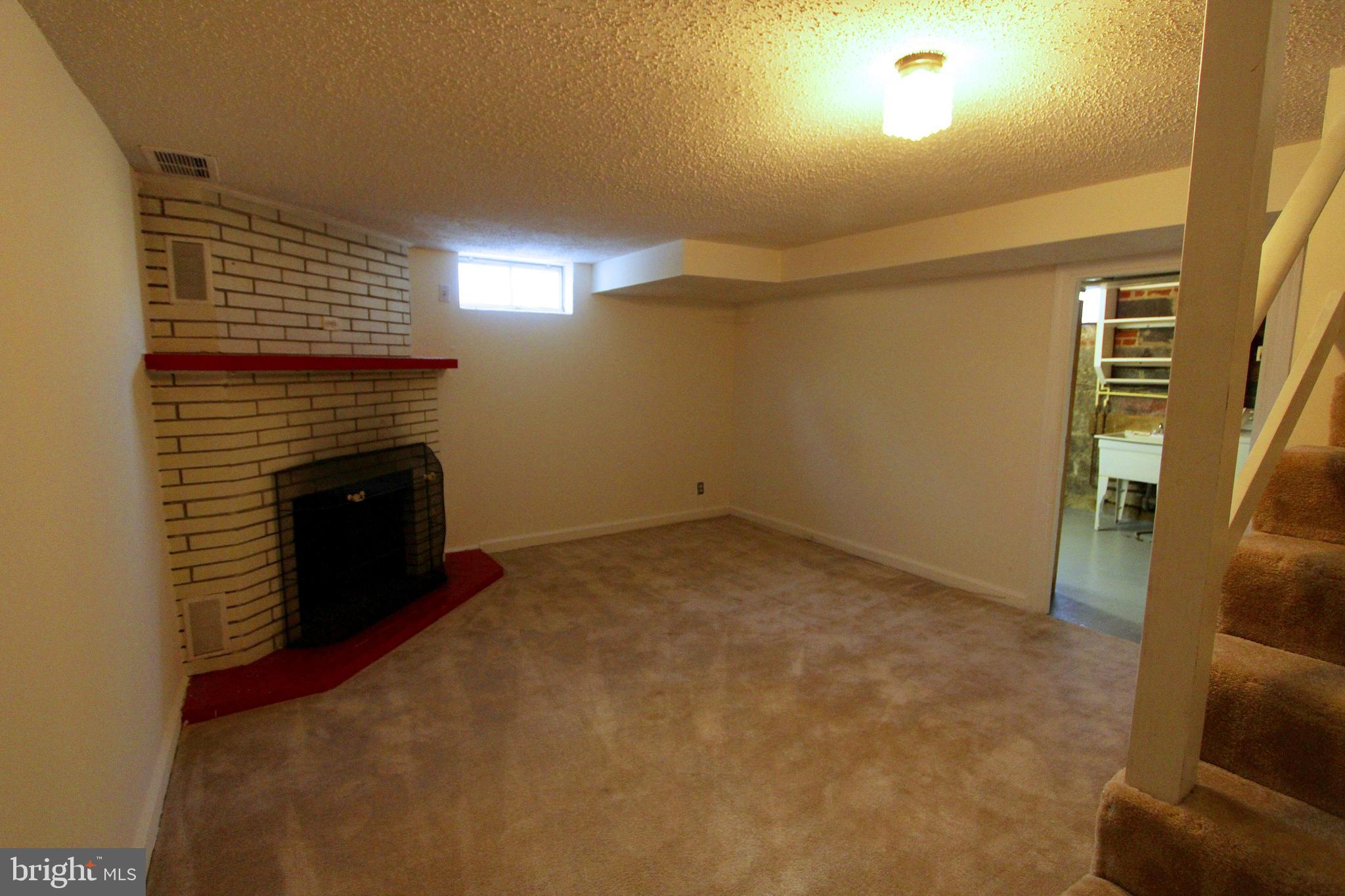 JEFFERSON MANOR - Residential Lease