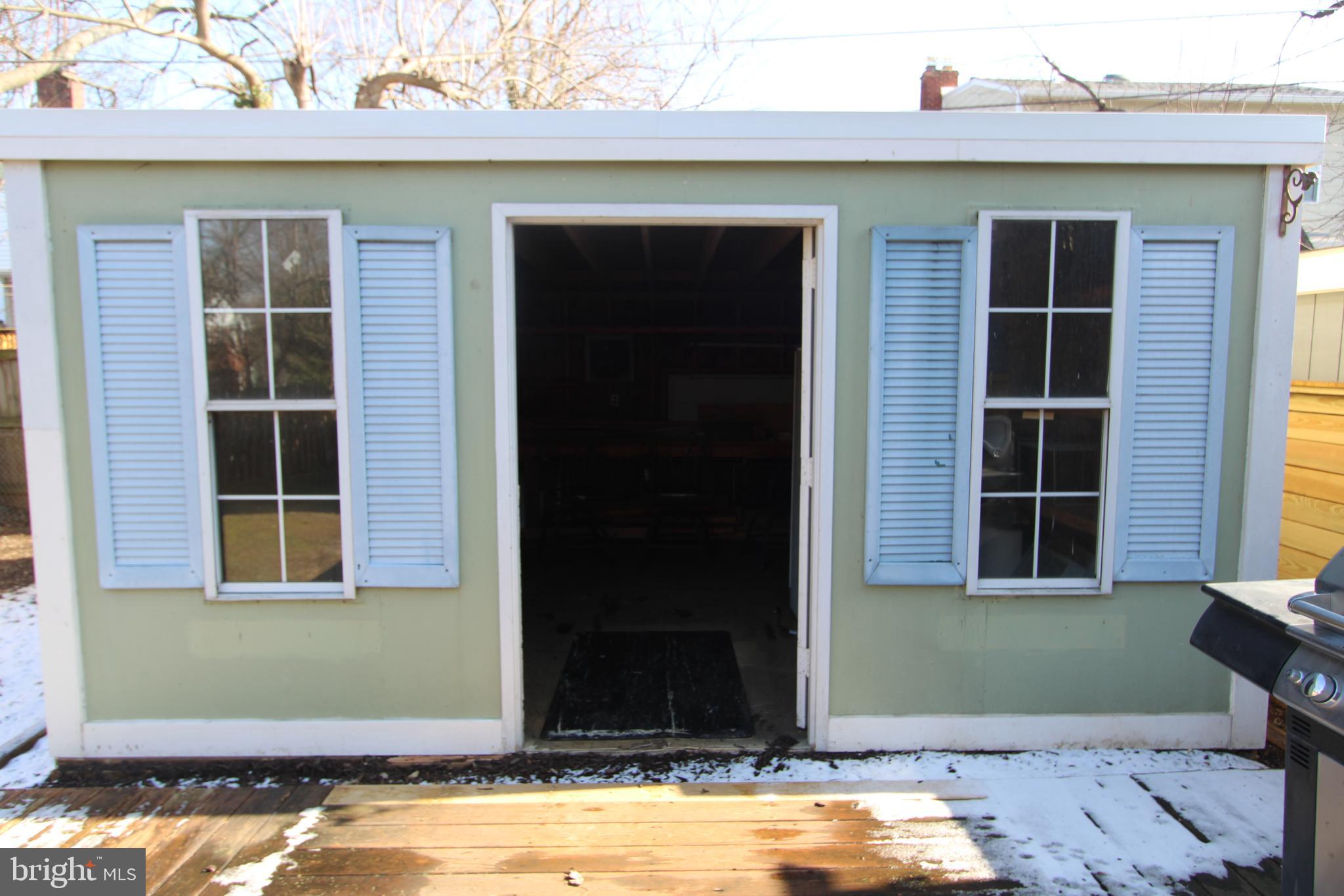 JEFFERSON MANOR - Residential Lease