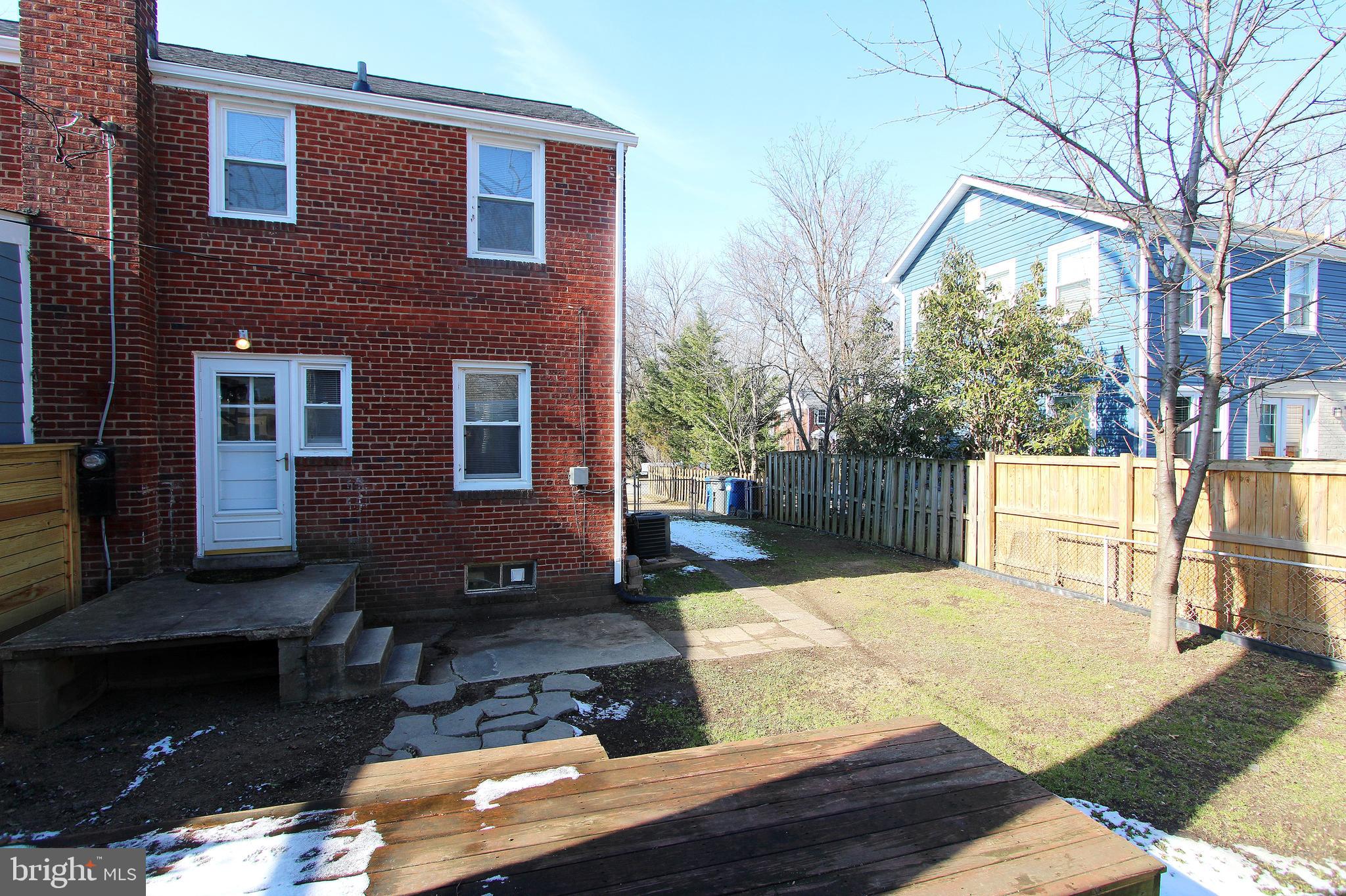 JEFFERSON MANOR - Residential Lease