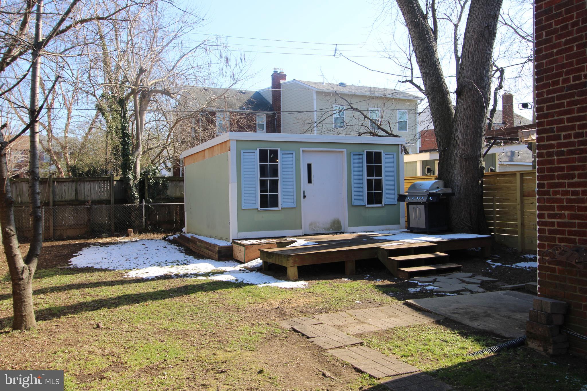 JEFFERSON MANOR - Residential Lease