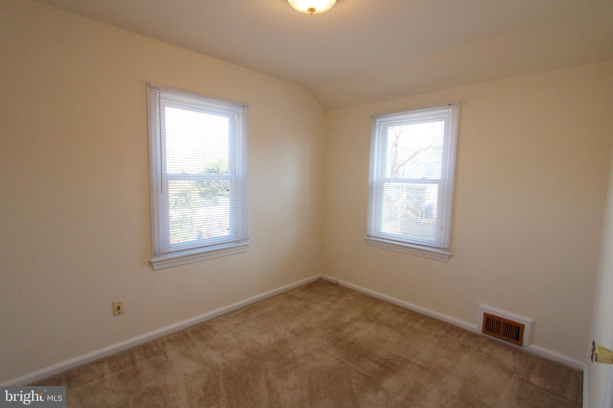 JEFFERSON MANOR - Residential Lease