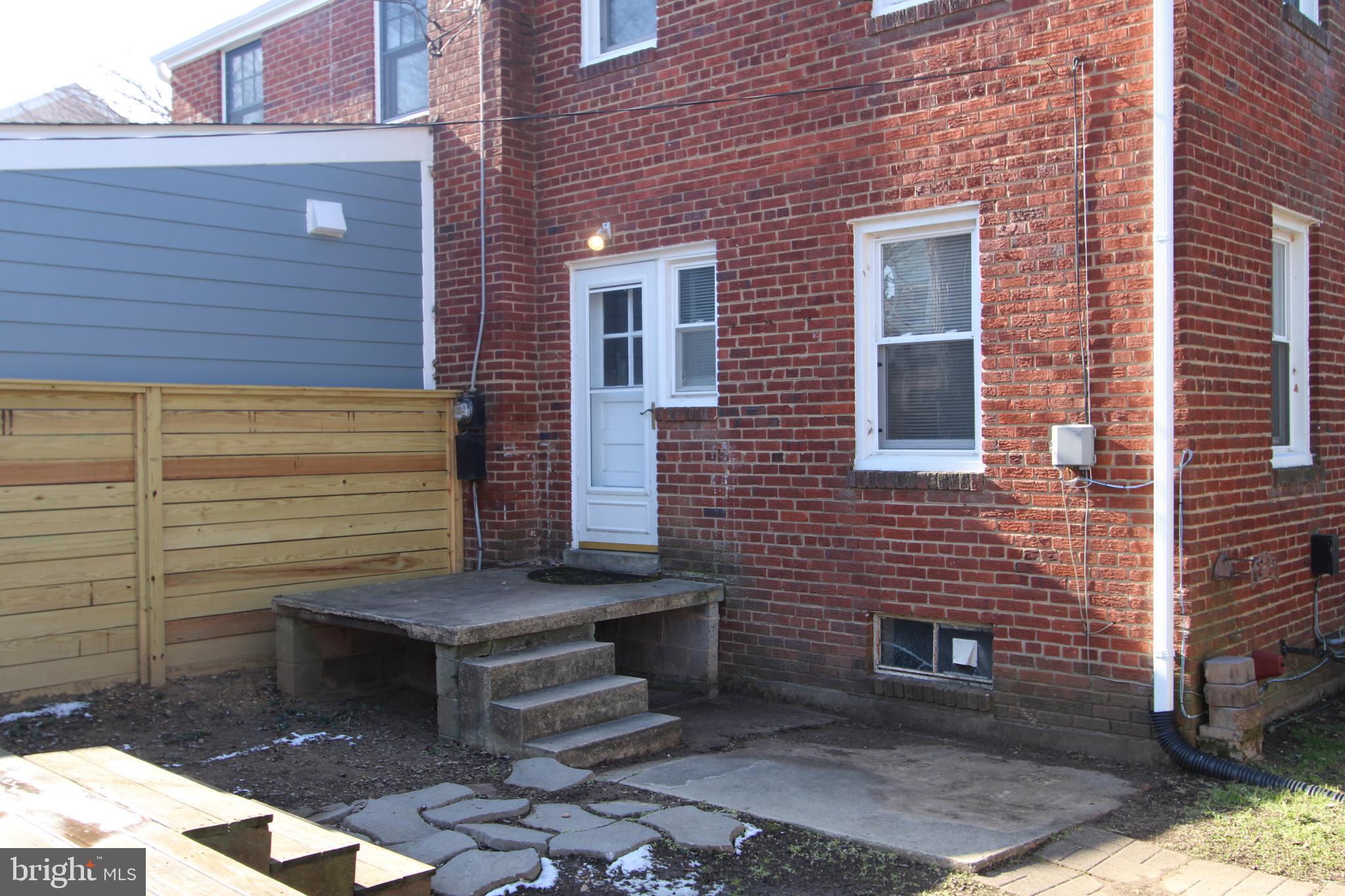 JEFFERSON MANOR - Residential Lease