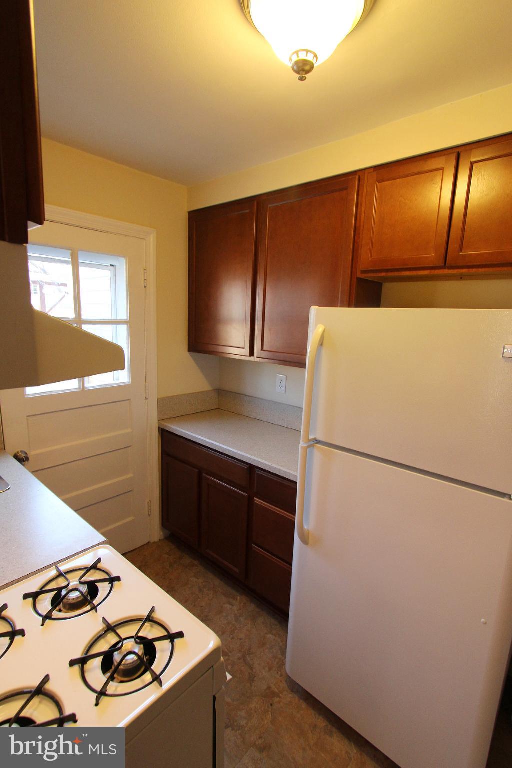 JEFFERSON MANOR - Residential Lease