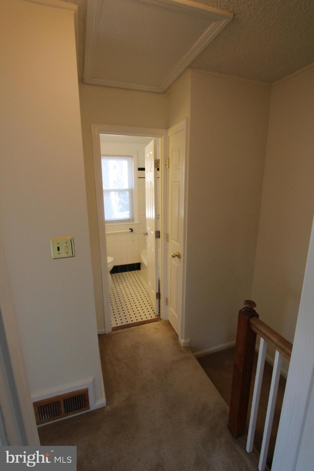 JEFFERSON MANOR - Residential Lease