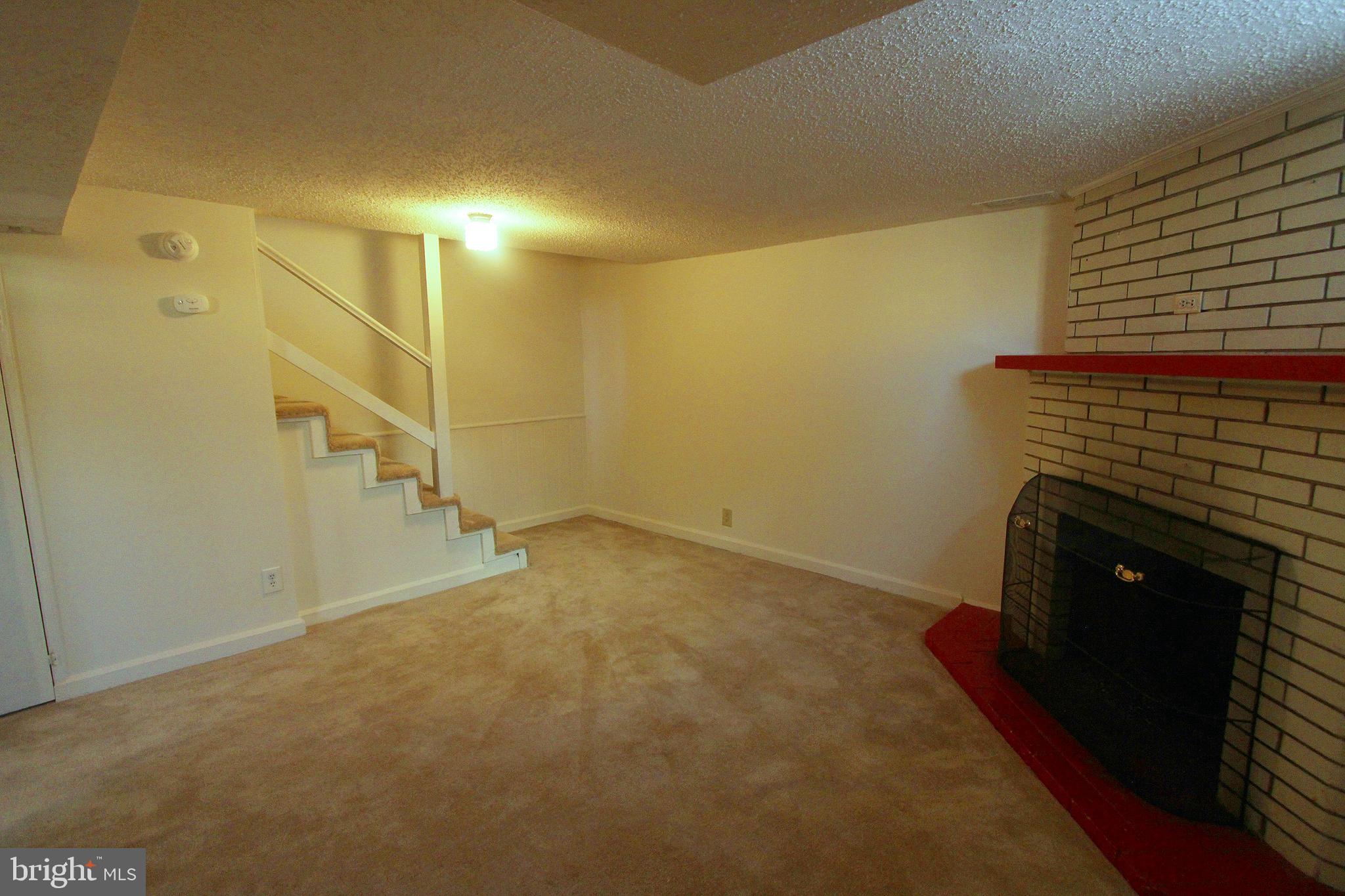 JEFFERSON MANOR - Residential Lease