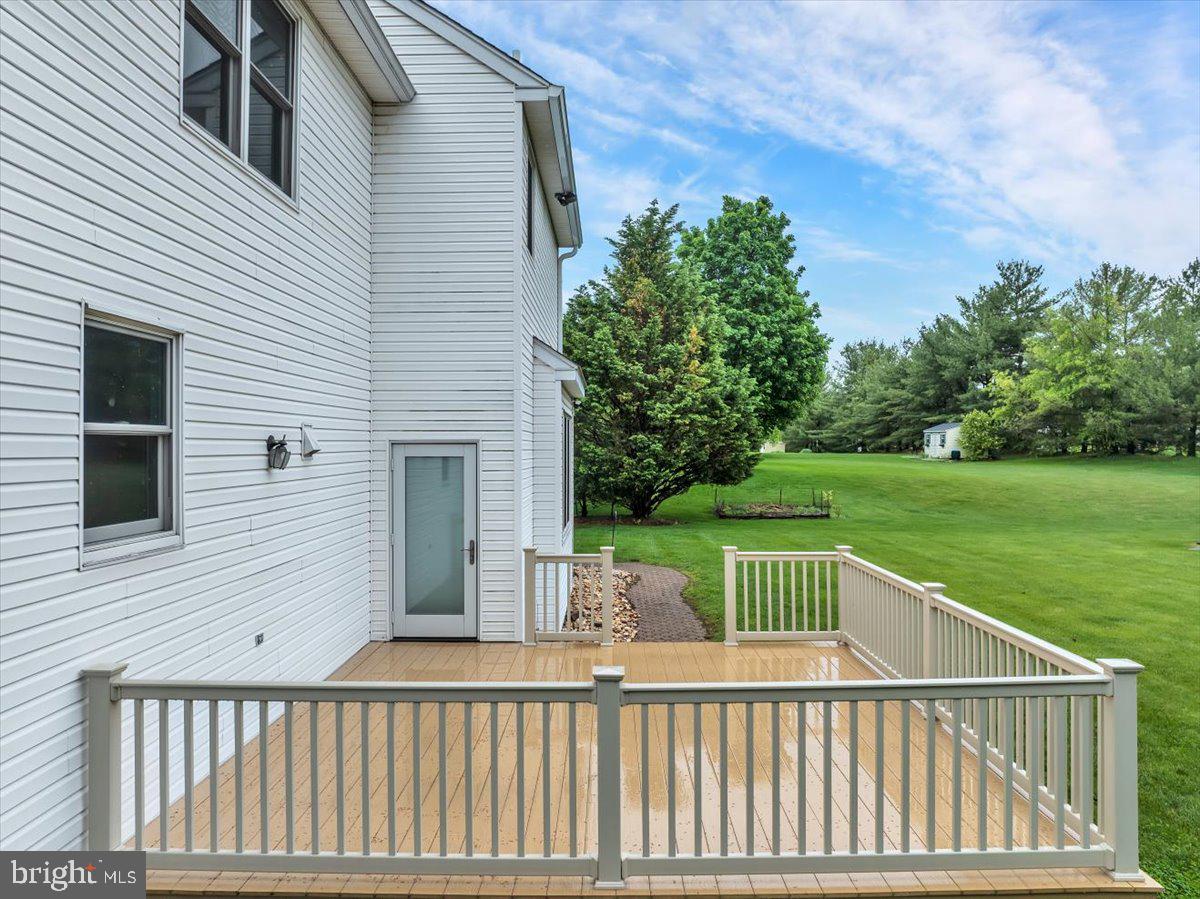 REGENCY KNOLL - Residential