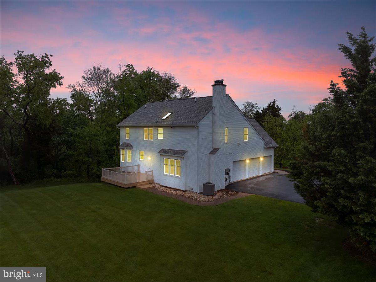 REGENCY KNOLL - Residential