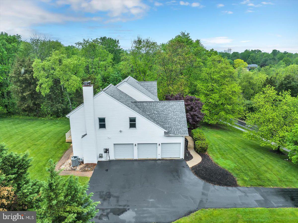 REGENCY KNOLL - Residential